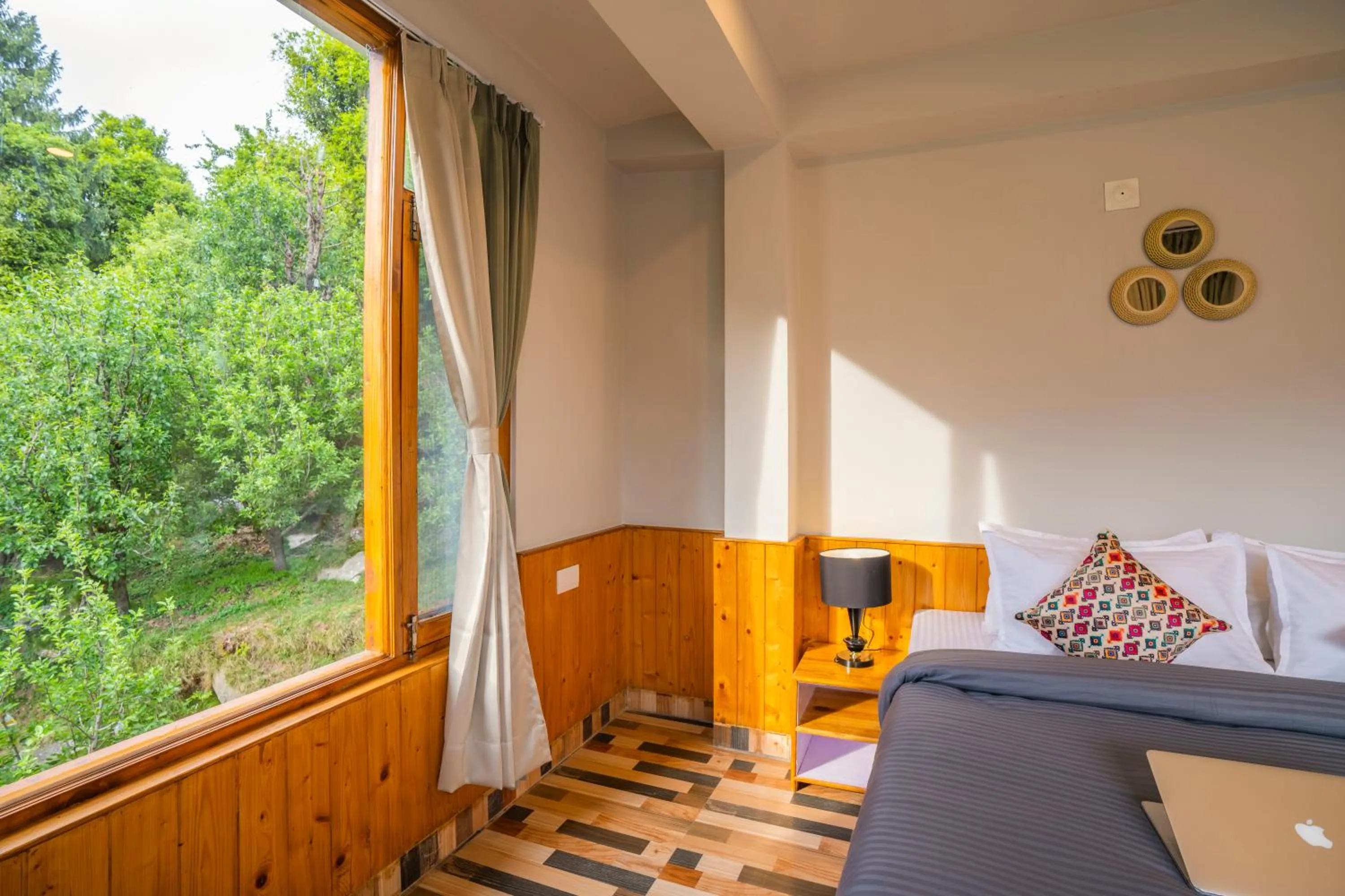 Bed in Zostel Manali, Vashisht