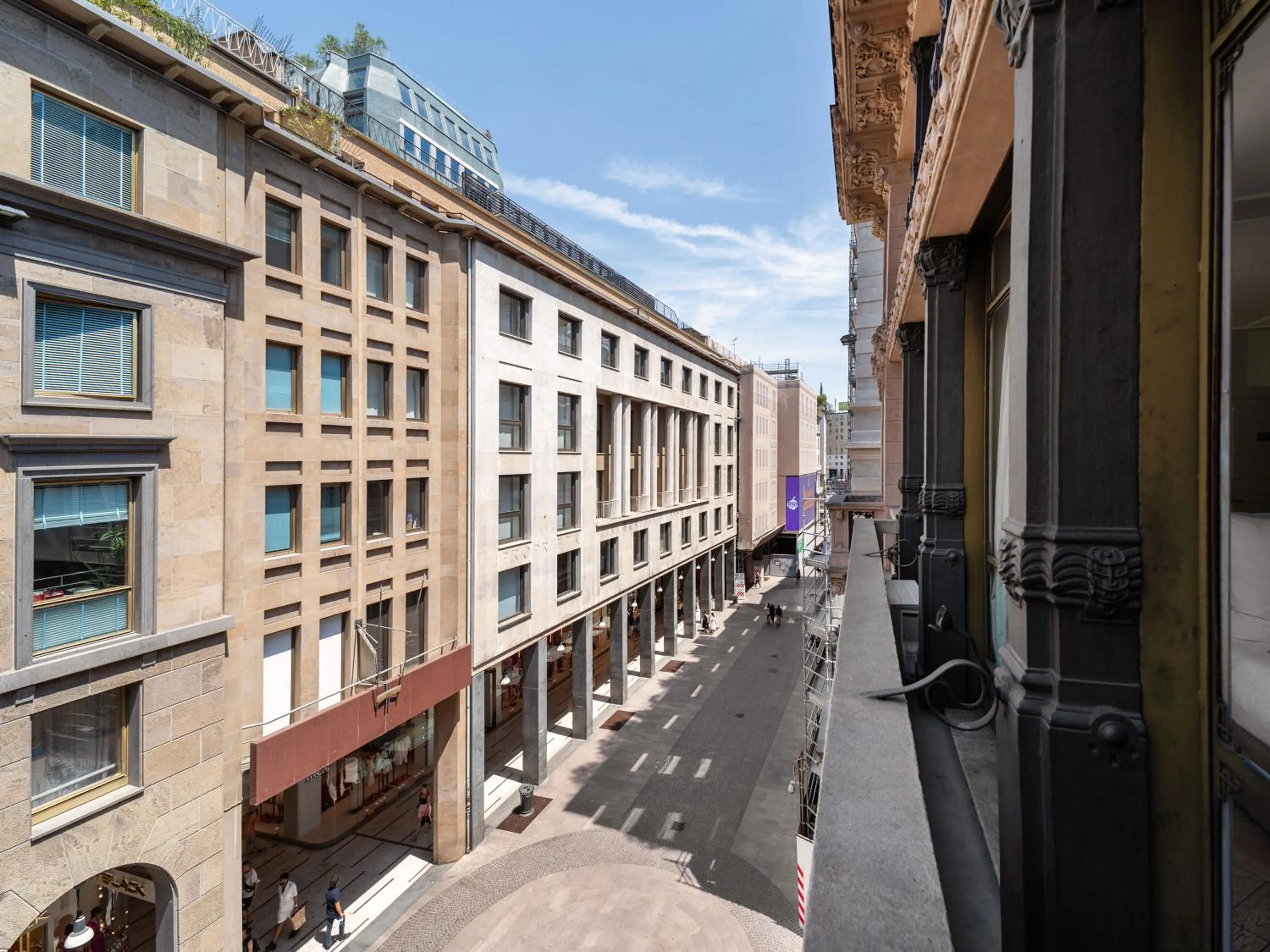 City view in Milan Adore