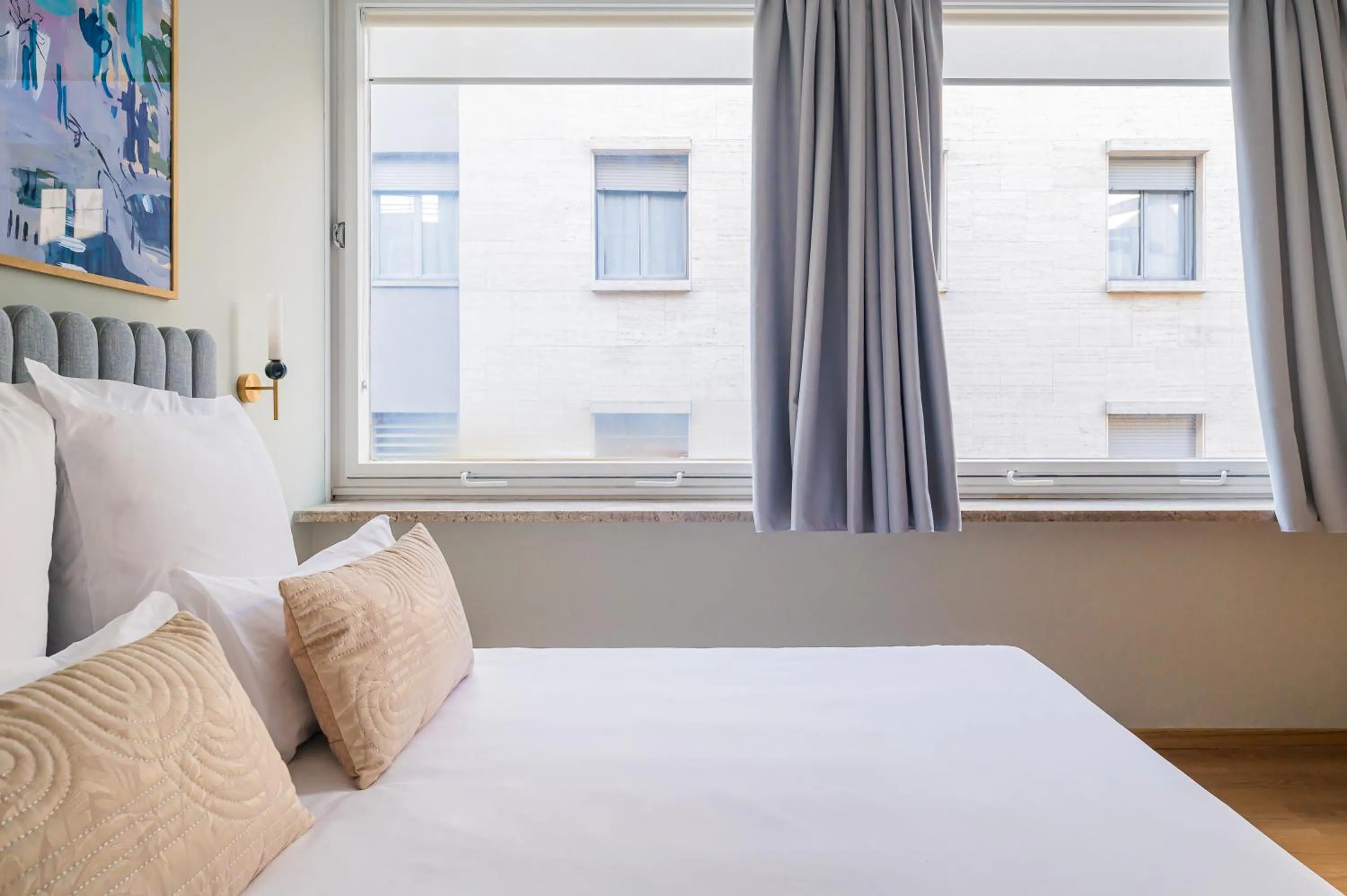 Bedroom, Bed in Milan Adore