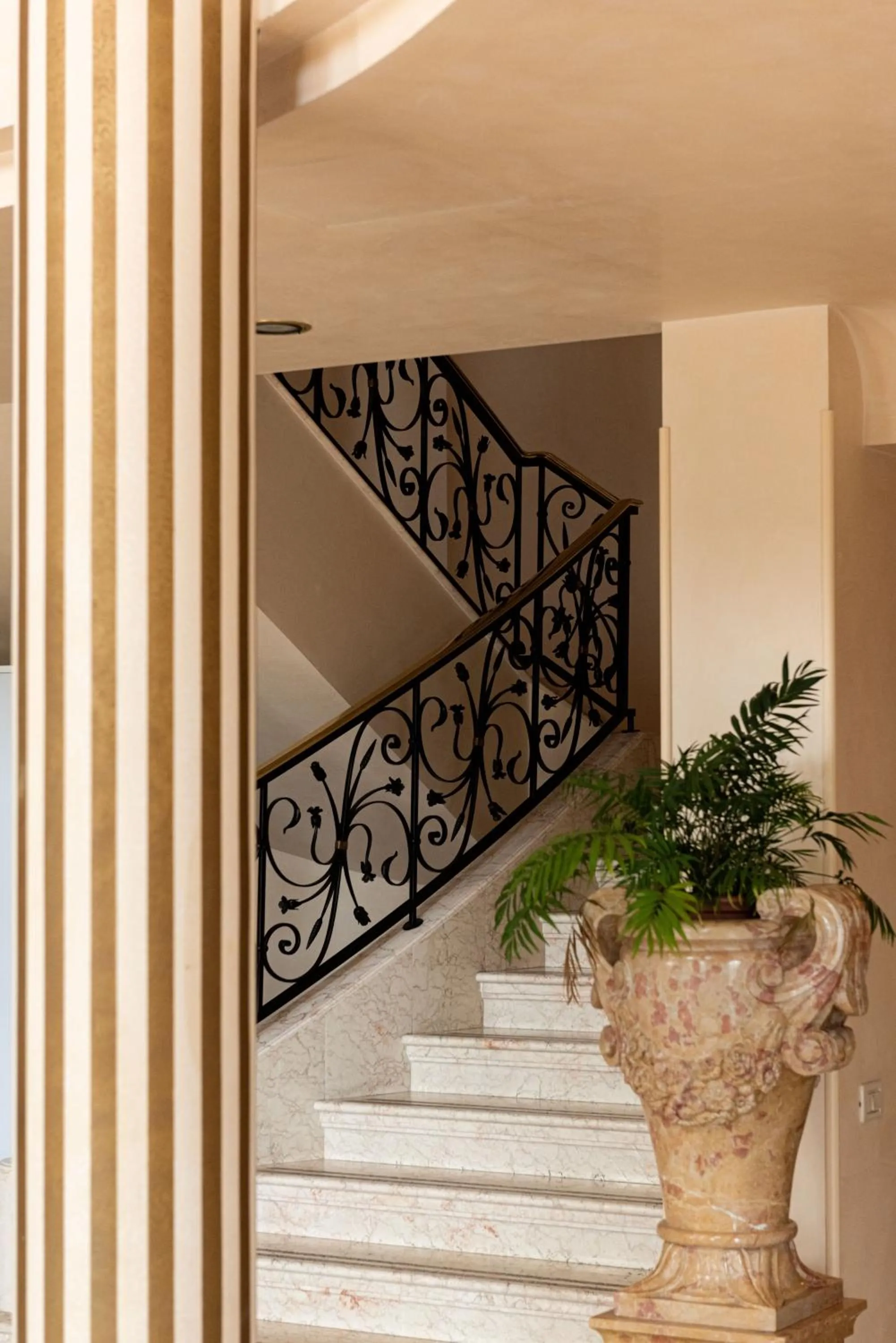 Decorative detail in Phi Hotel Astoria