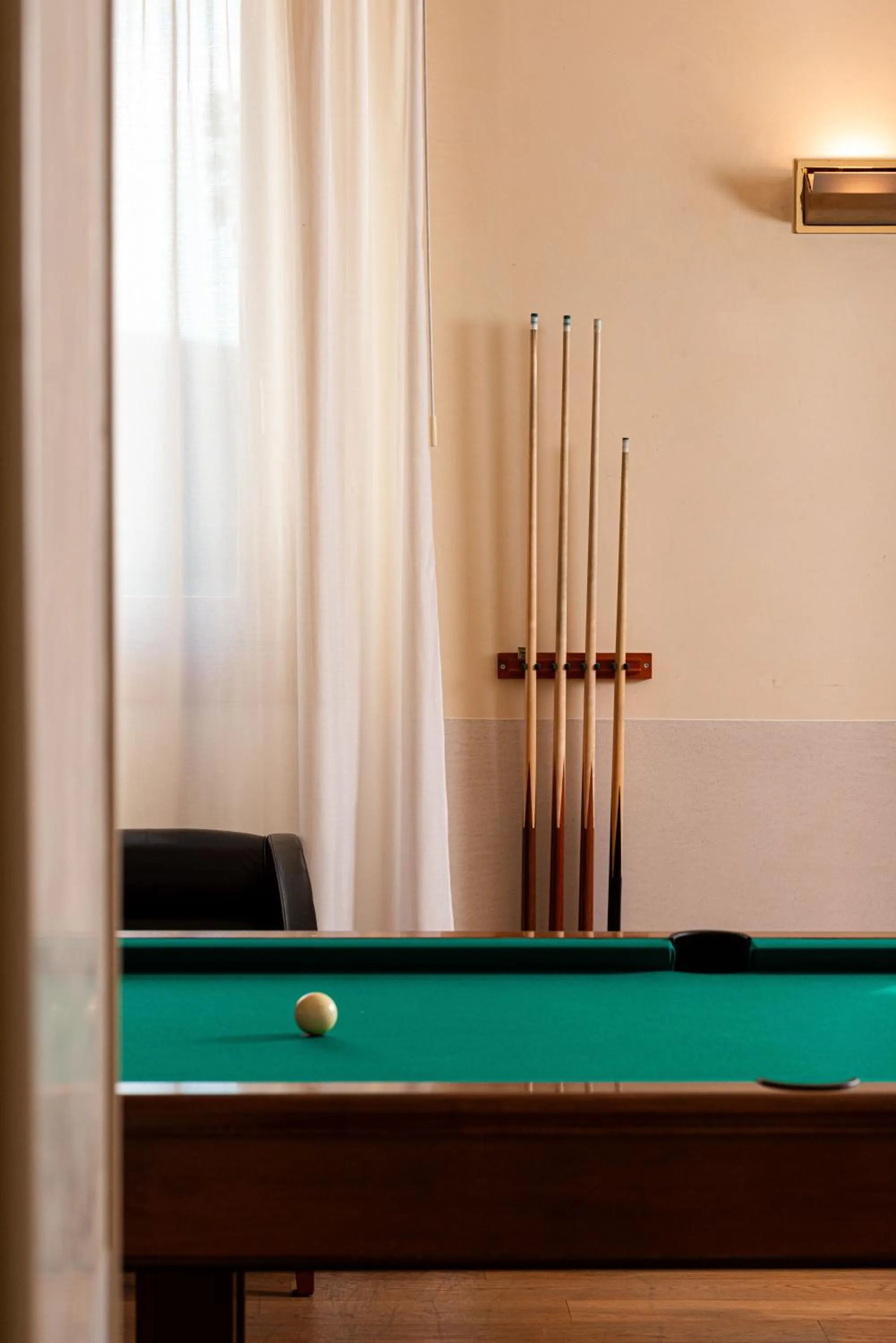 Billiard in Phi Hotel Astoria