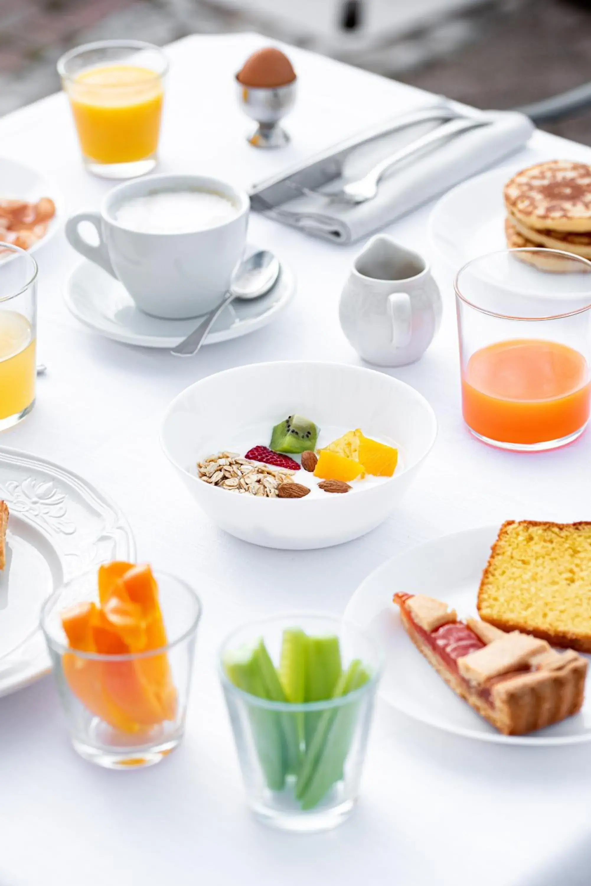 Breakfast in Phi Hotel Astoria Breakfast in Phi Hotel Astoria