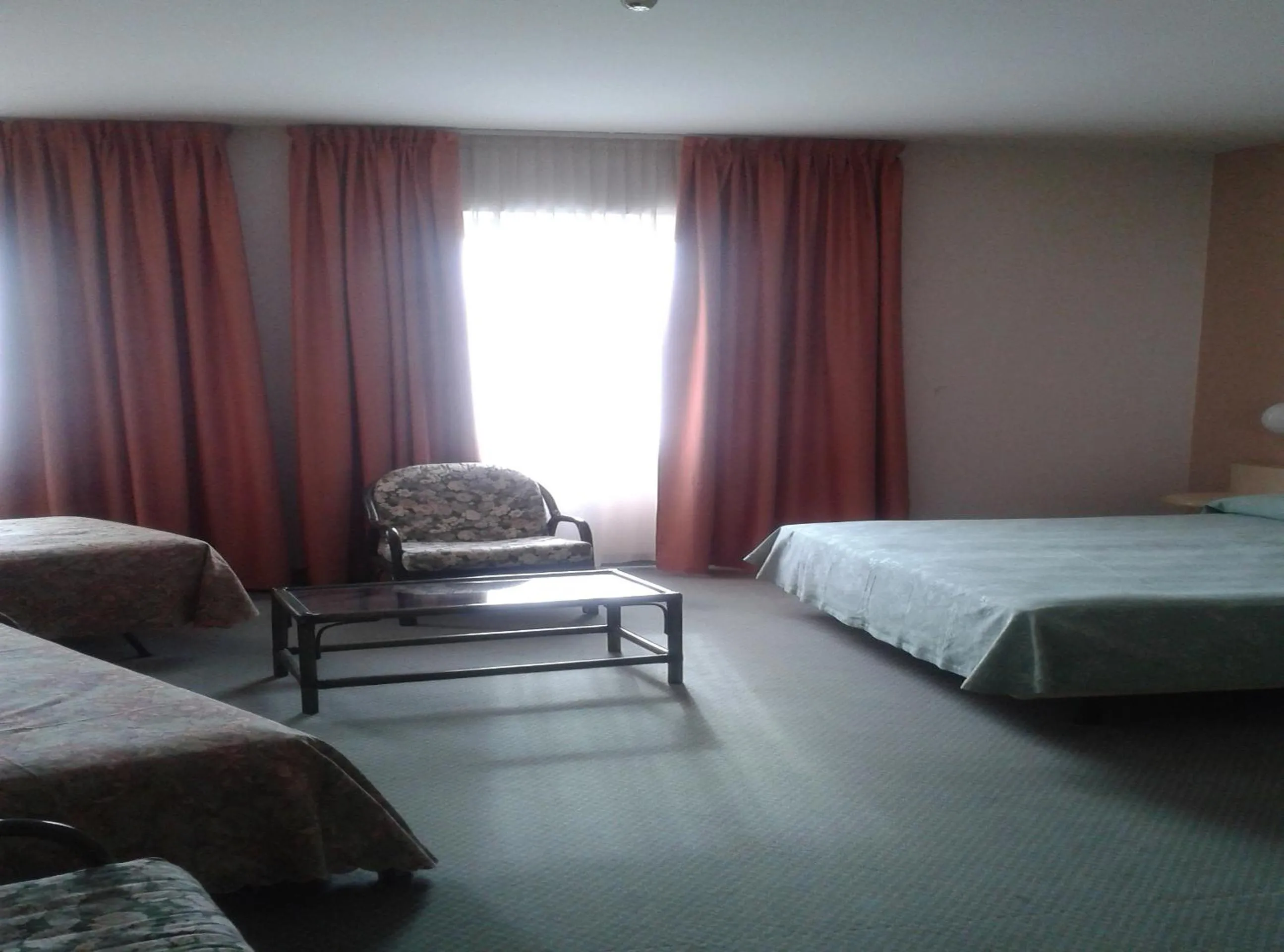 Bedroom, Bed in Hotel Des Alpes