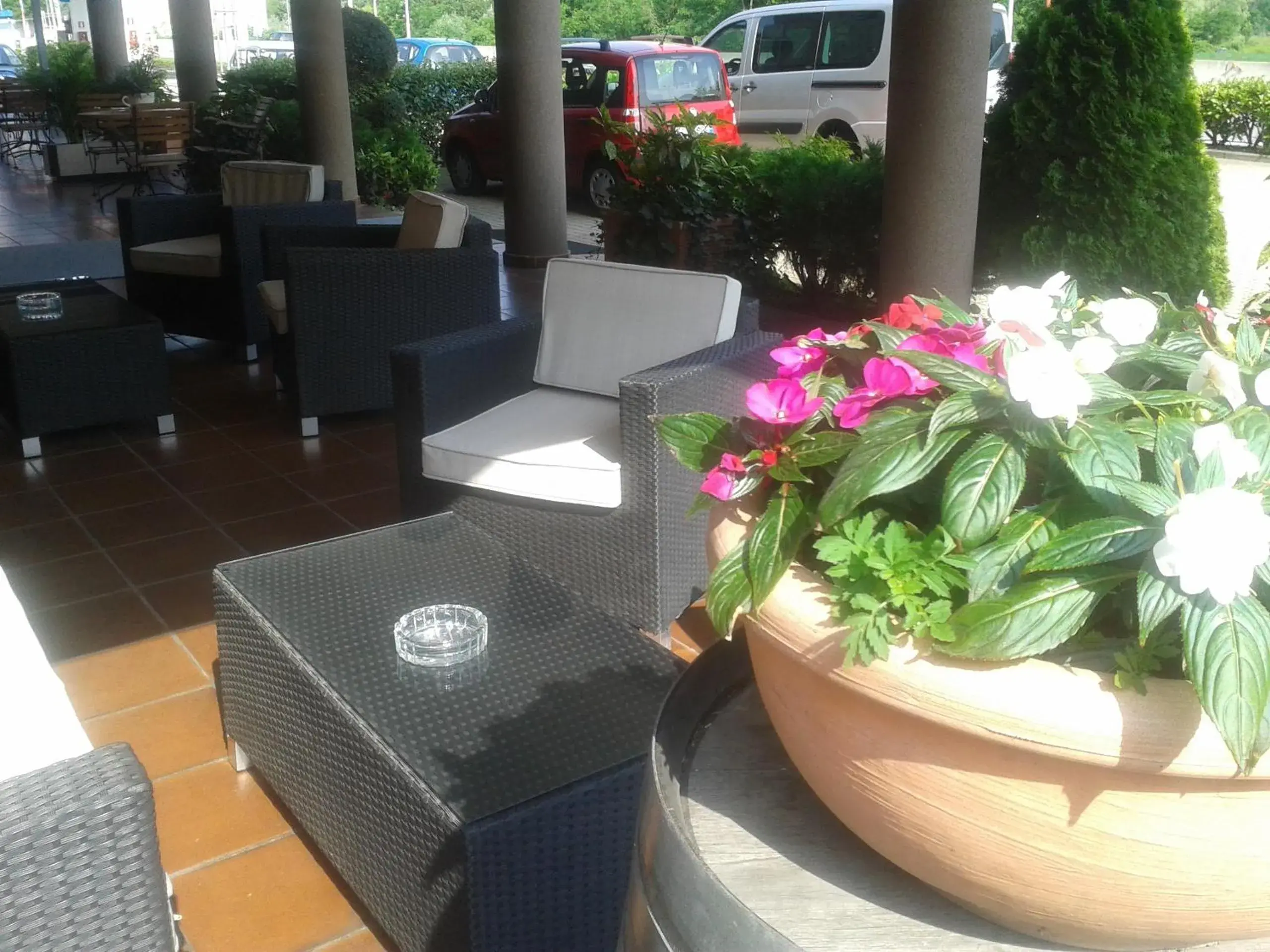 Facade/entrance in Hotel Des Alpes Facade/entrance in Hotel Des Alpes