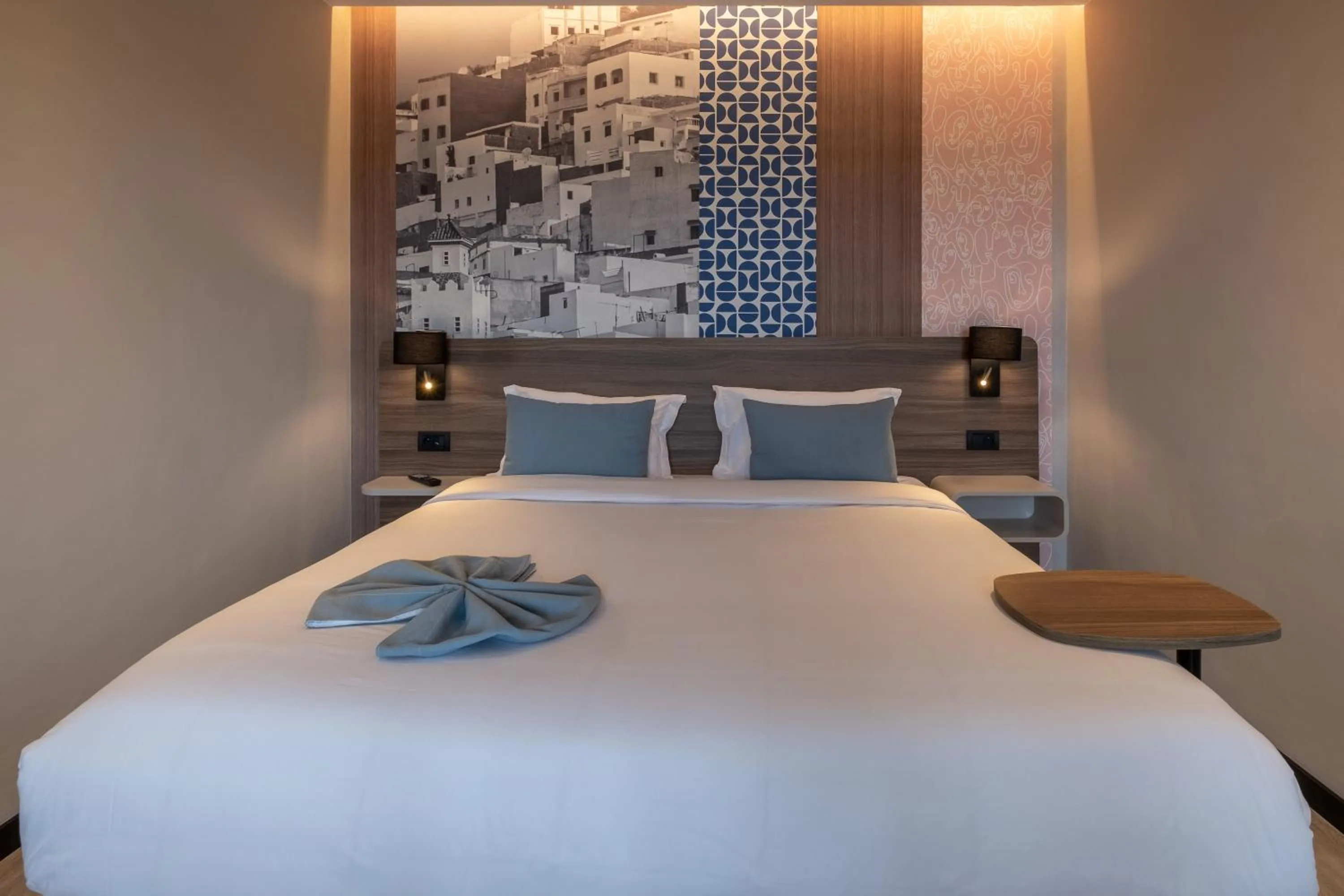 Bedroom, Bed in Occidental Tanger