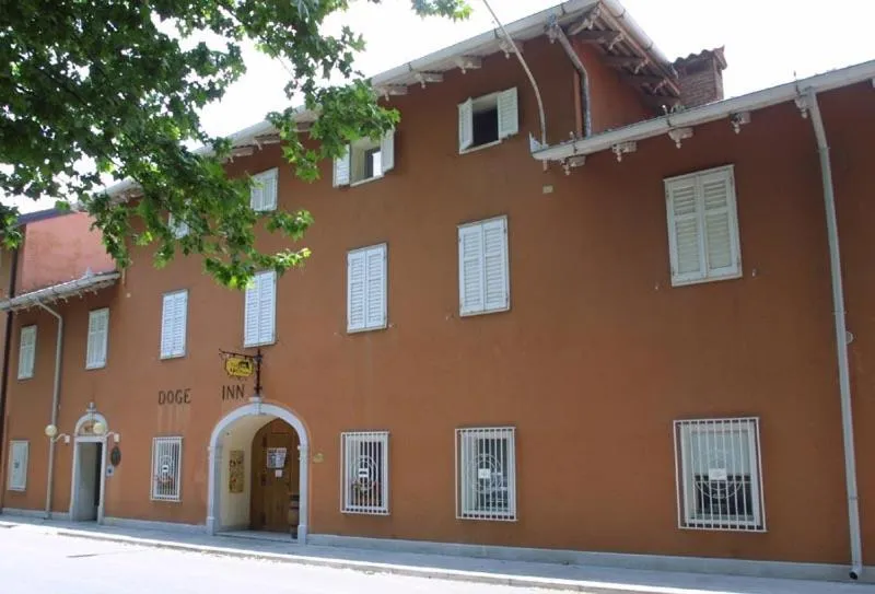 Property building in Doge Inn