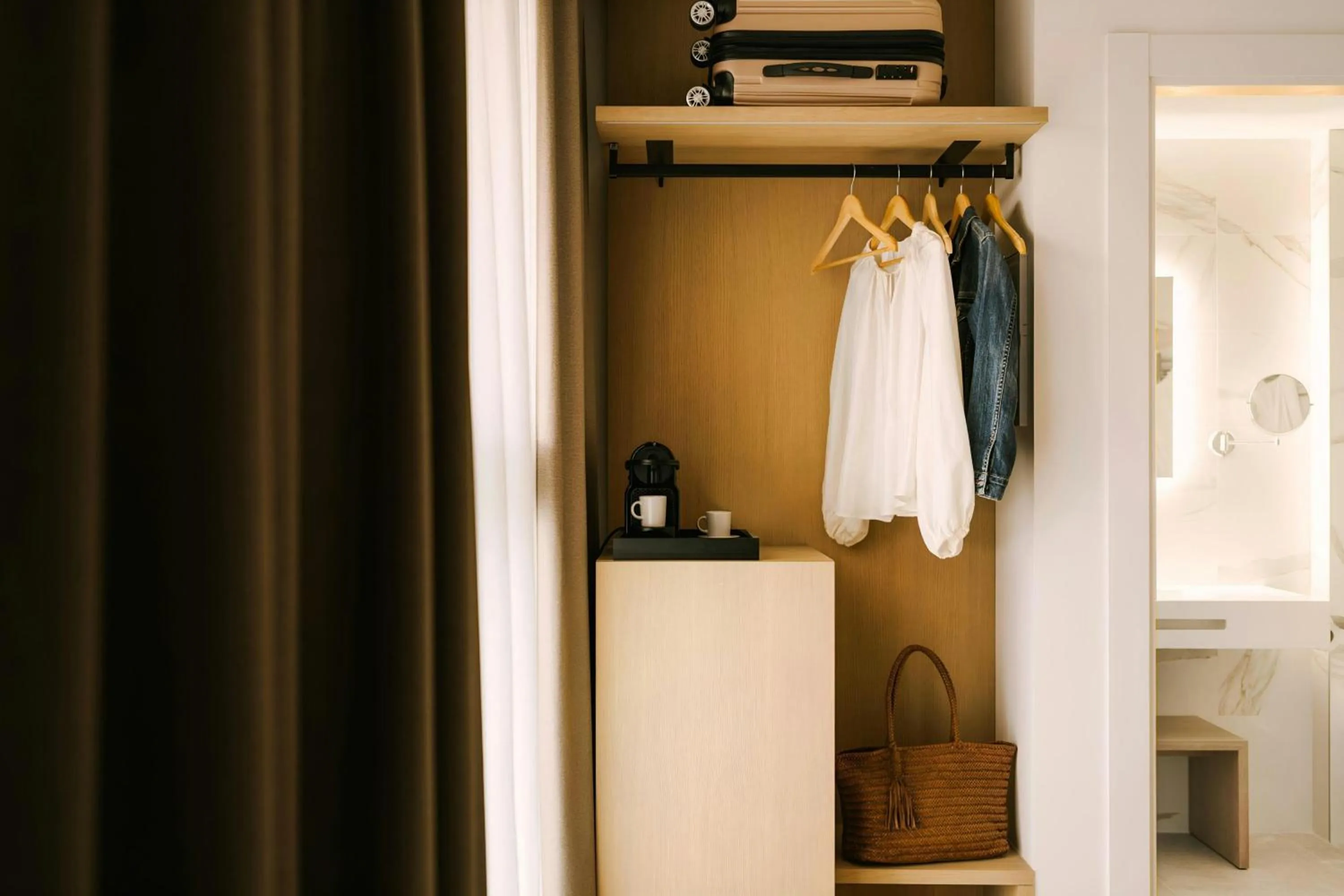 Photo of the whole room in Paseo de Gracia Hotel, Sonder by Marriott Bonvoy