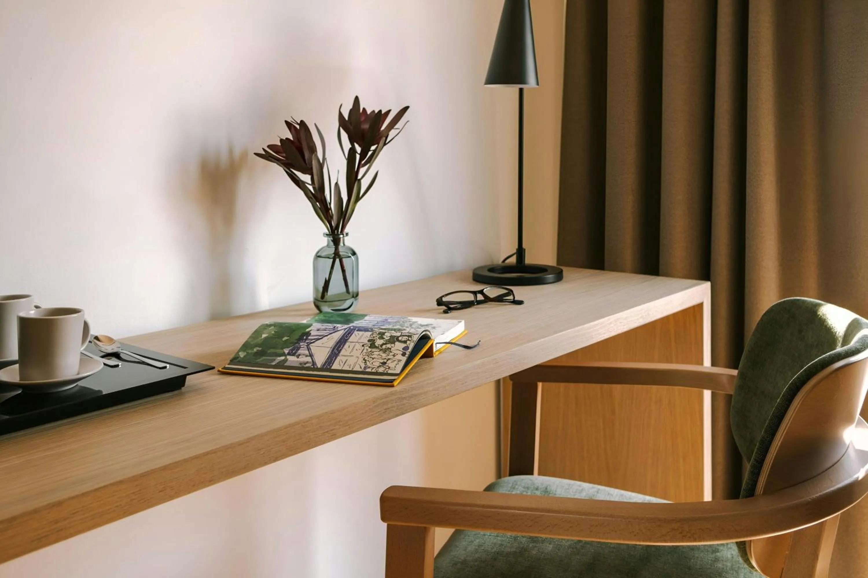 Photo of the whole room in Paseo de Gracia Hotel, Sonder by Marriott Bonvoy