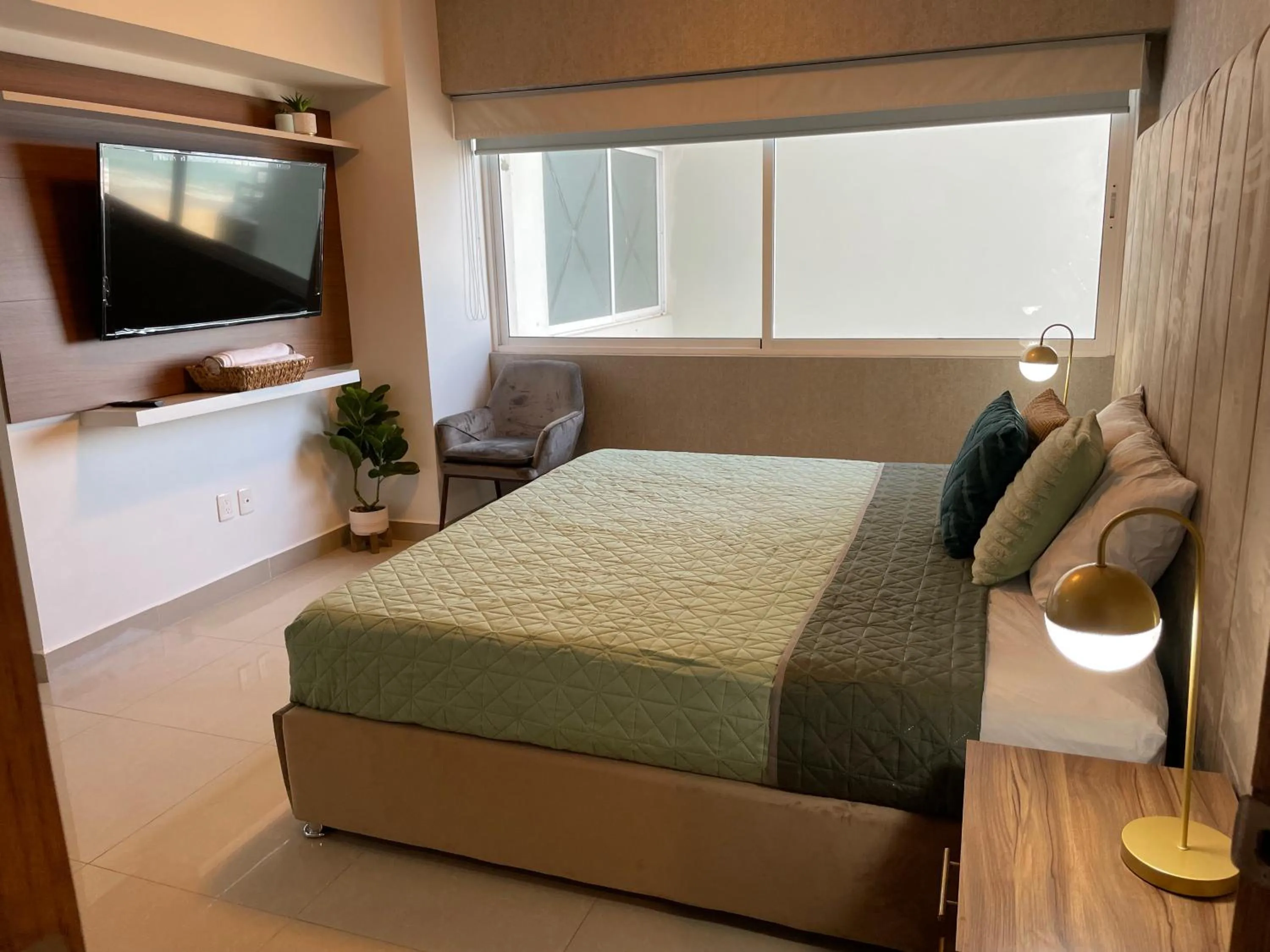 Bed in Quintas Del Mar II condominio con vista al mar