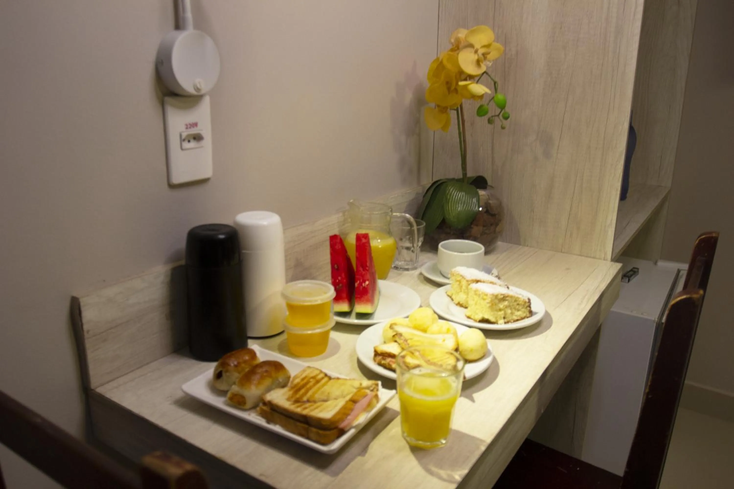 Breakfast in Lamour Hotel