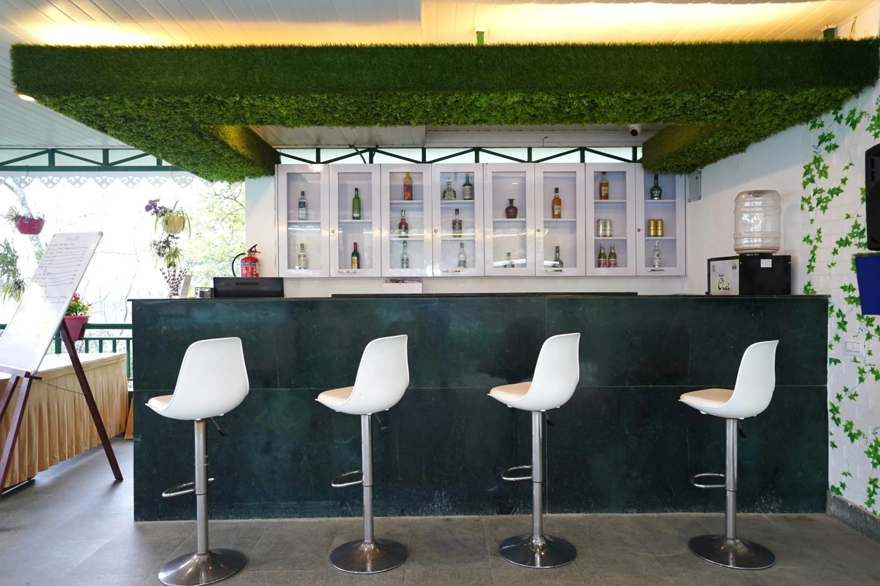 Lounge or bar in Treenz Hotel