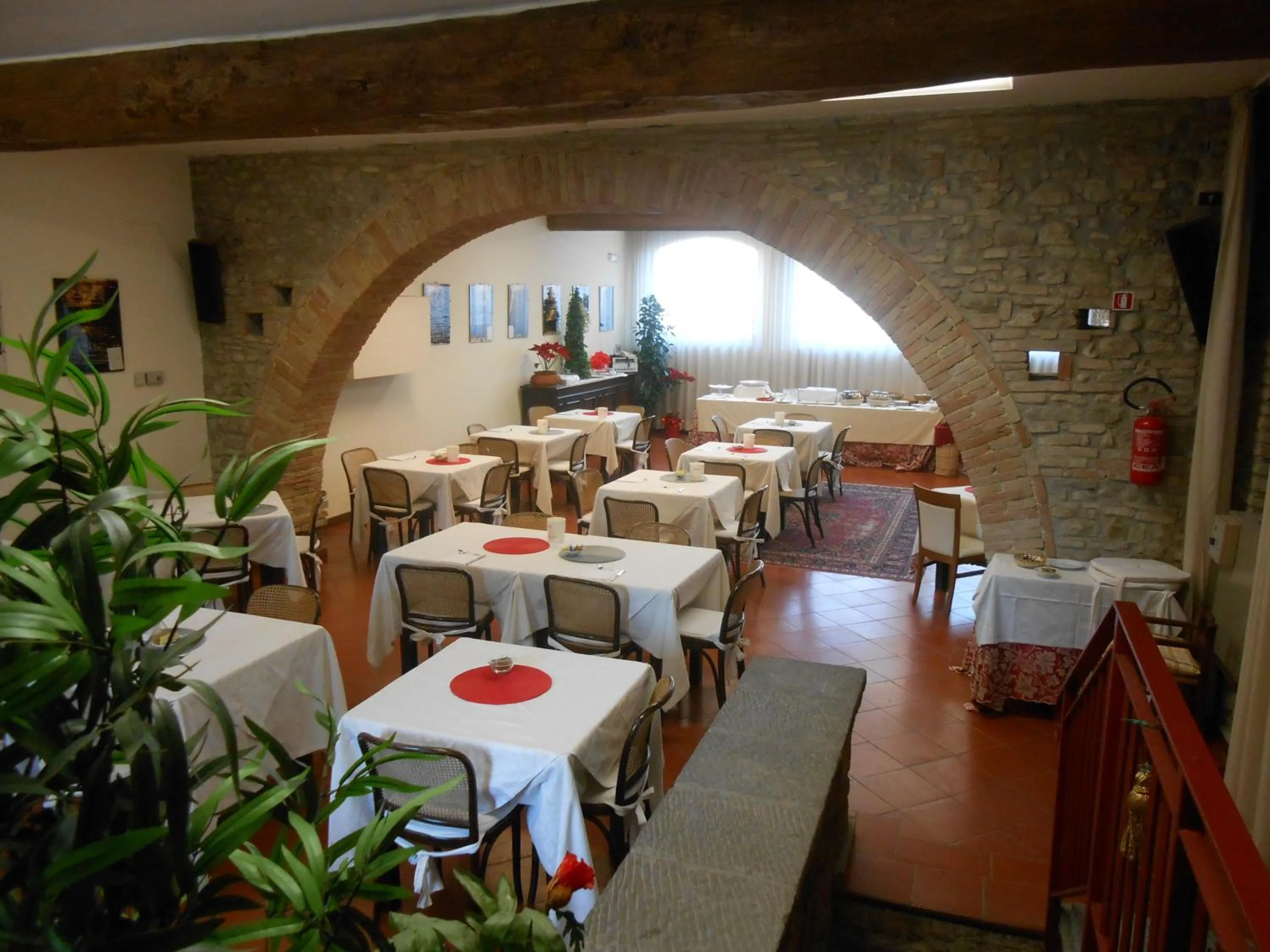 Restaurant/places to eat in Lo Spedalicchio