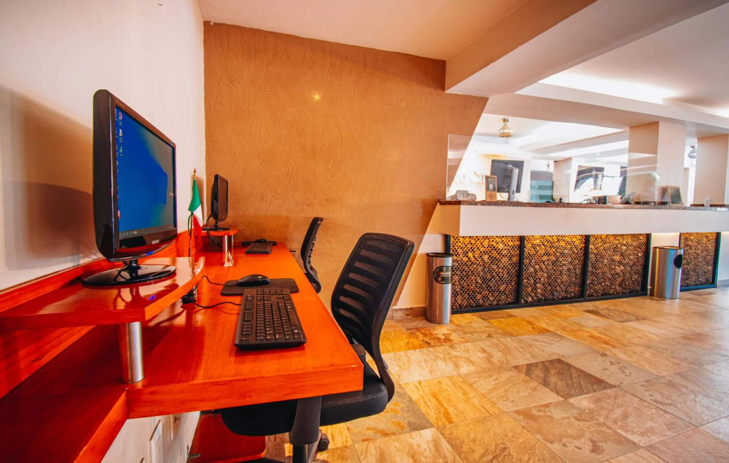 Business facilities in Eco City Hoteles