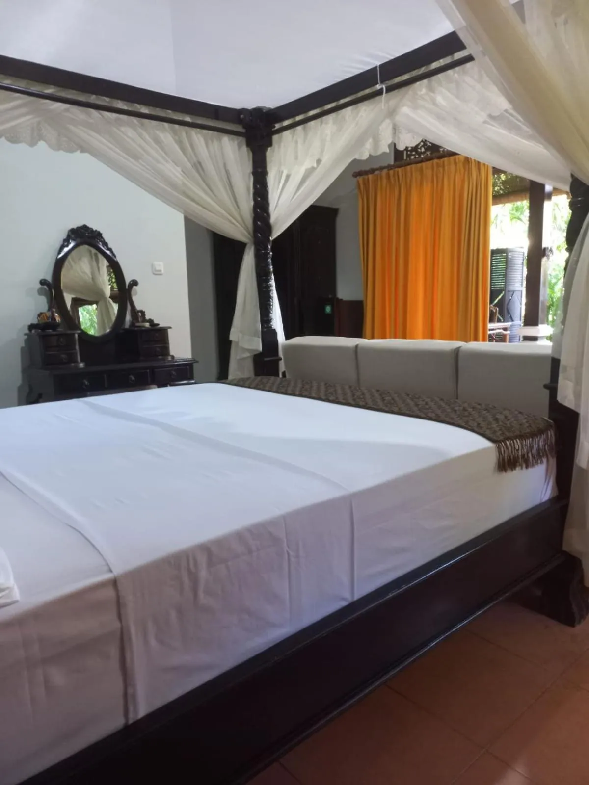 Bed in Bali North Beach B&B
