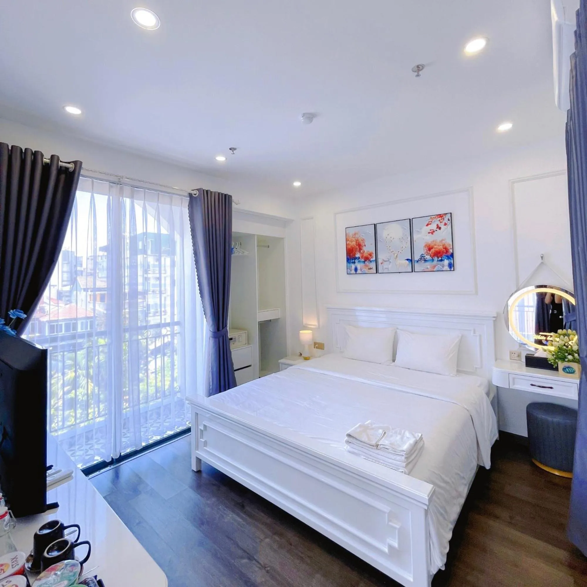 Photo of the whole room, Bed in Amy Hotel And Apartment Hue