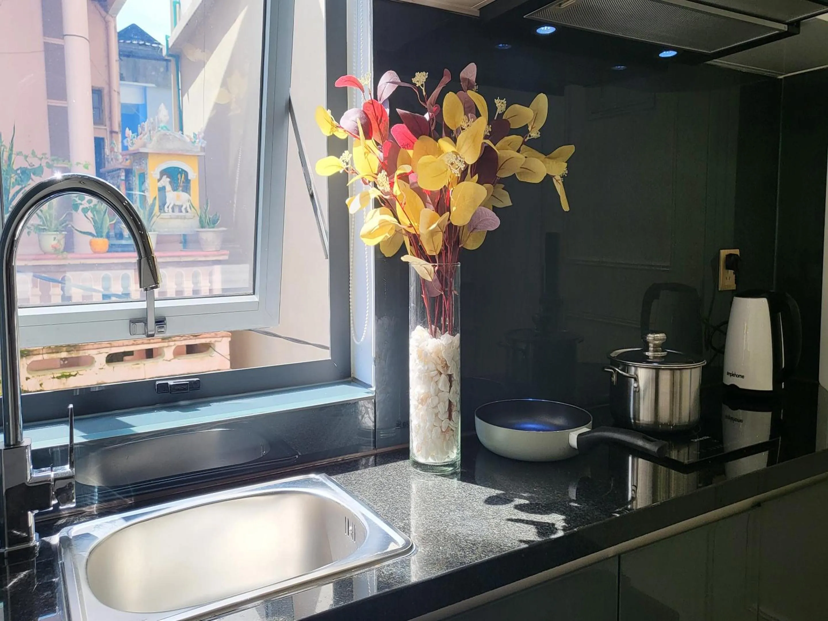 Kitchen or kitchenette in Amy Hotel And Apartment Hue