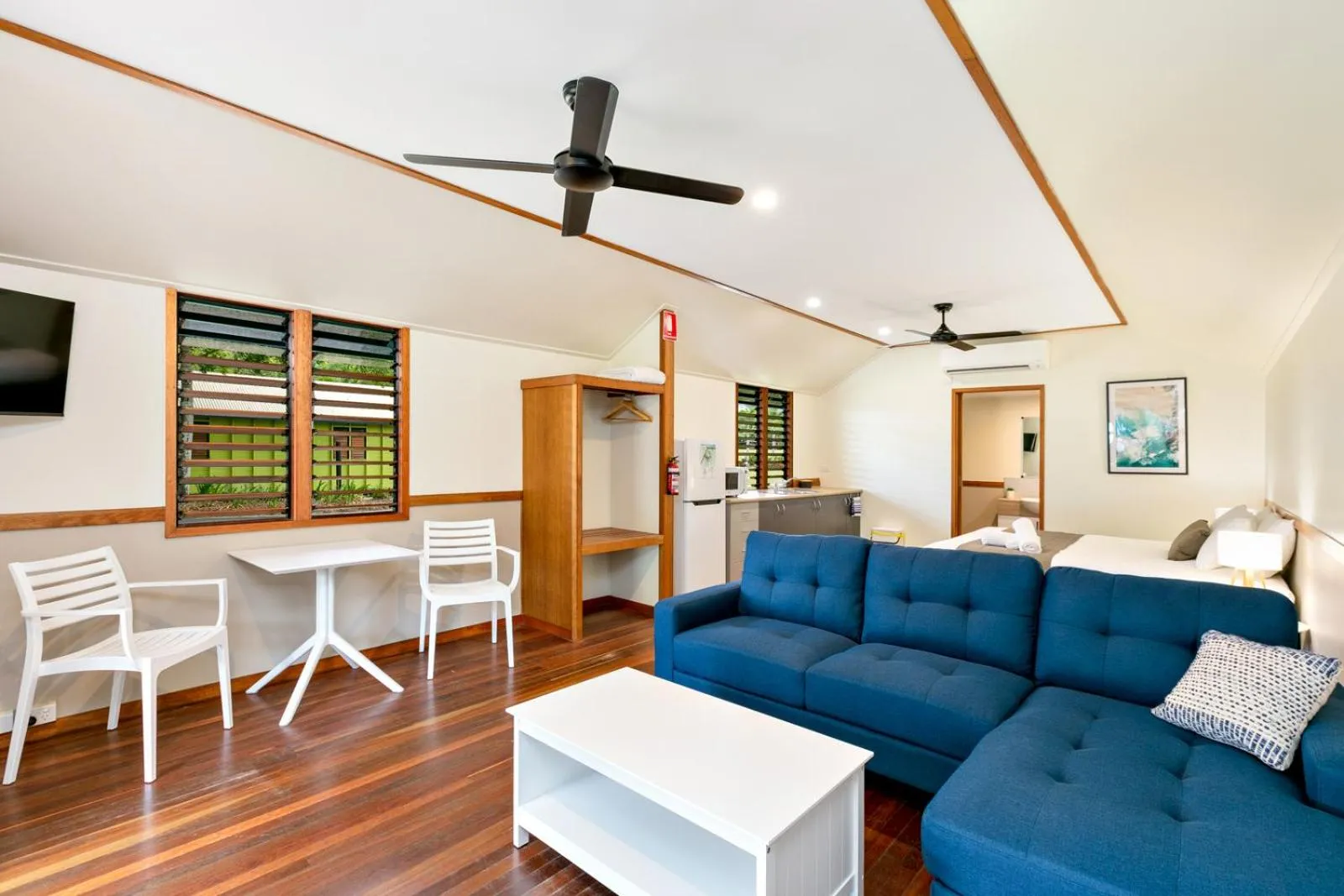 Villa with Sea View in Bali Hai Child Free Holiday Park Mission Beach
