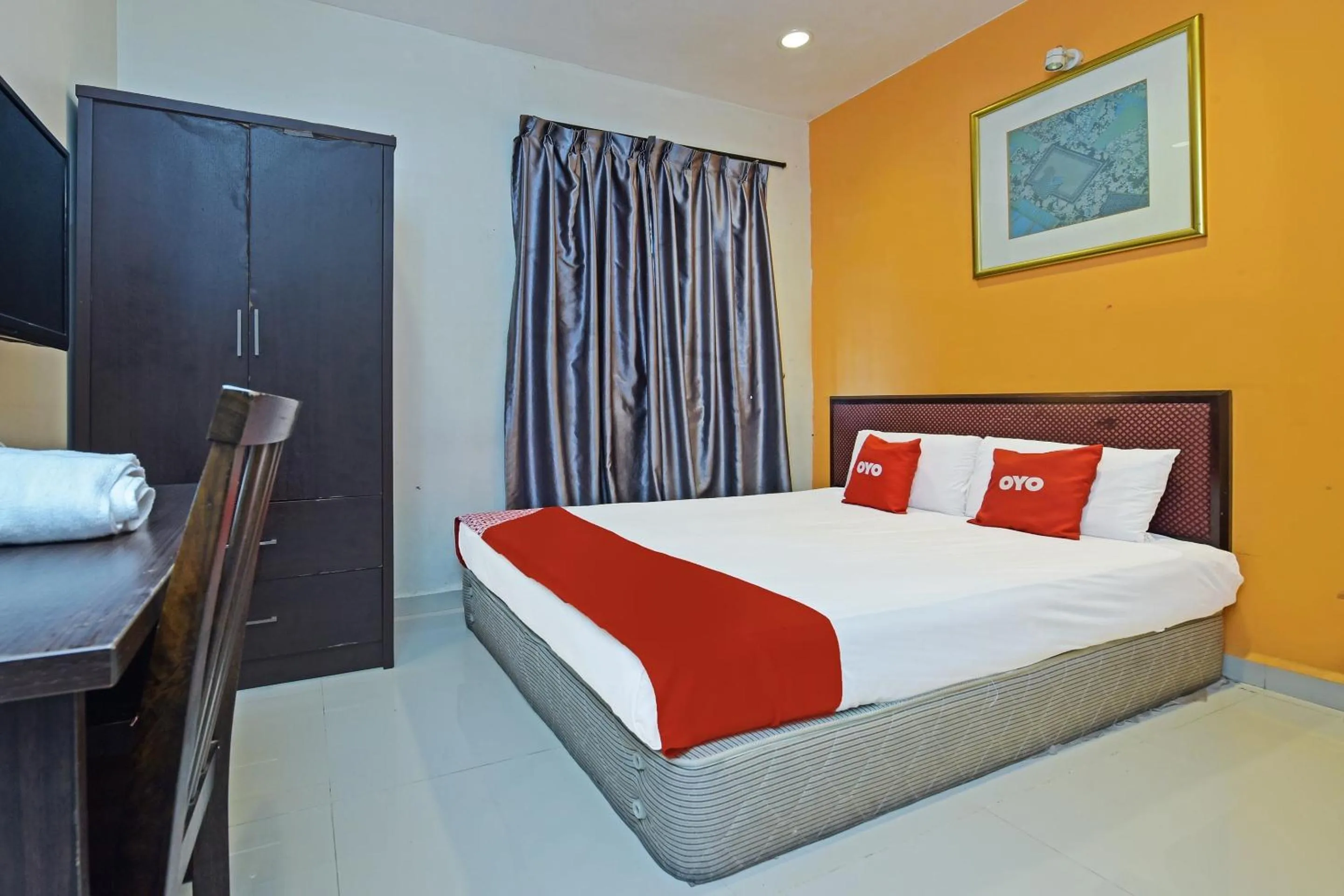 Bedroom, Bed in OYO 90510 Hotel Sahara