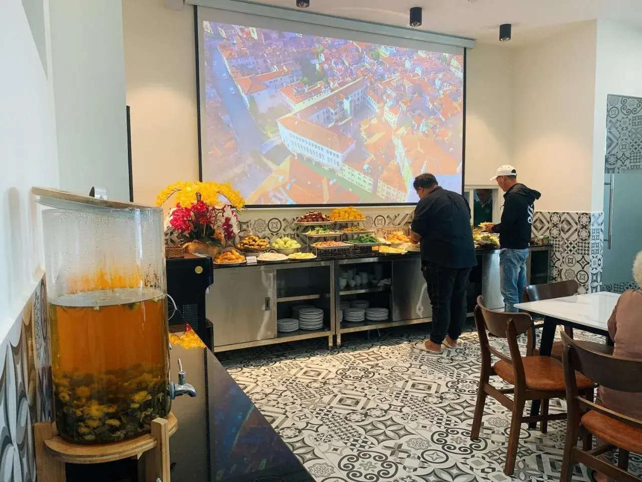 Restaurant/places to eat in TALA Dalat Hotel Restaurant/places to eat in TALA Dalat Hotel