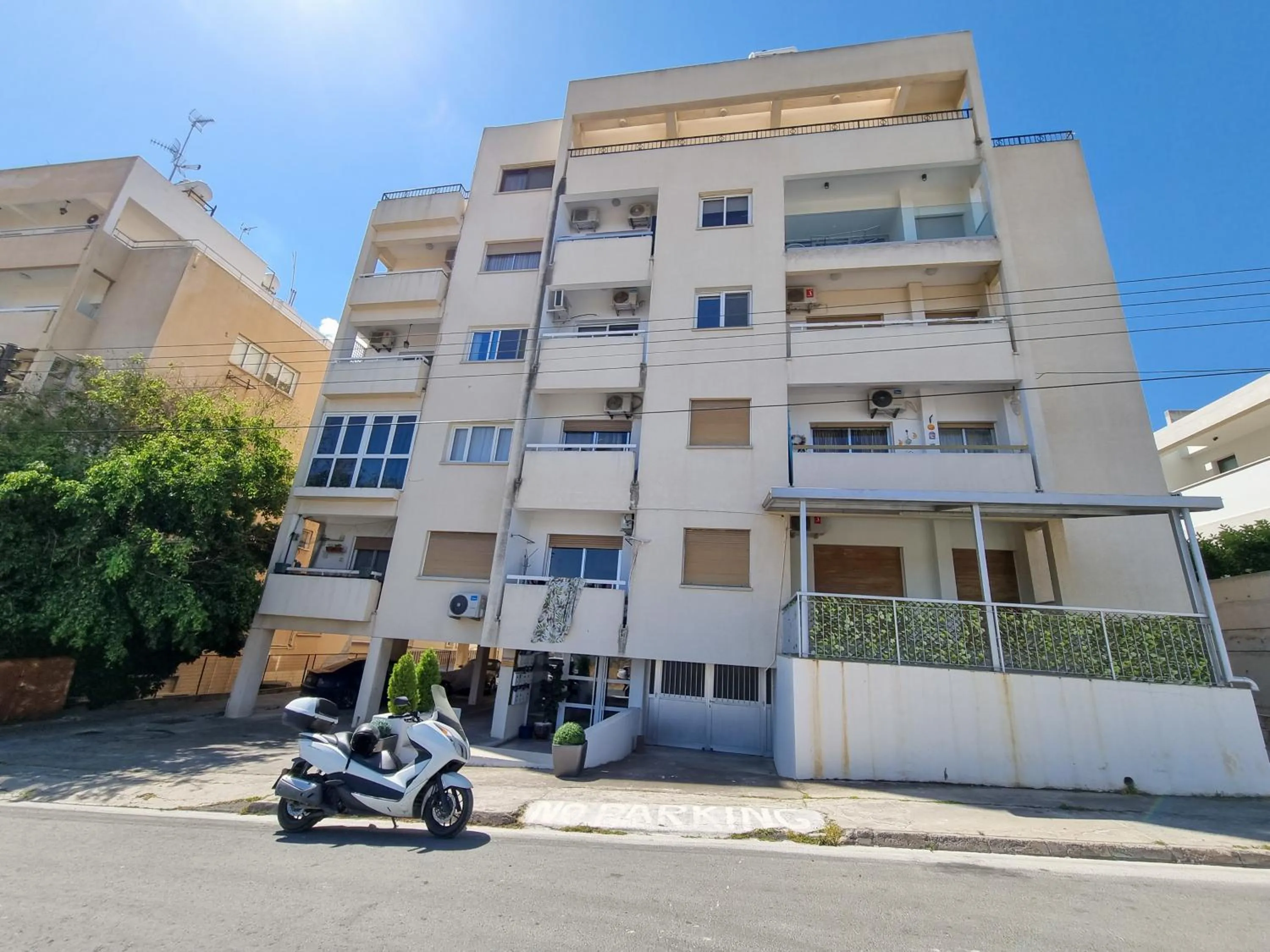 Property building in Springfield Park Apartment