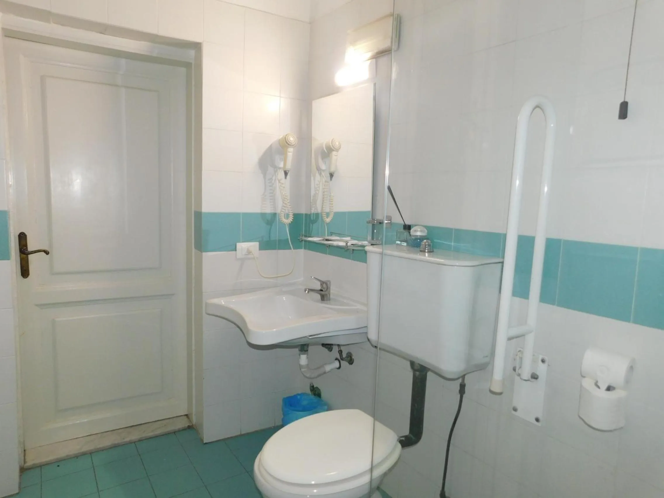 Bathroom in PICCOLO HOTEL Nel Centro Storico di Firenze