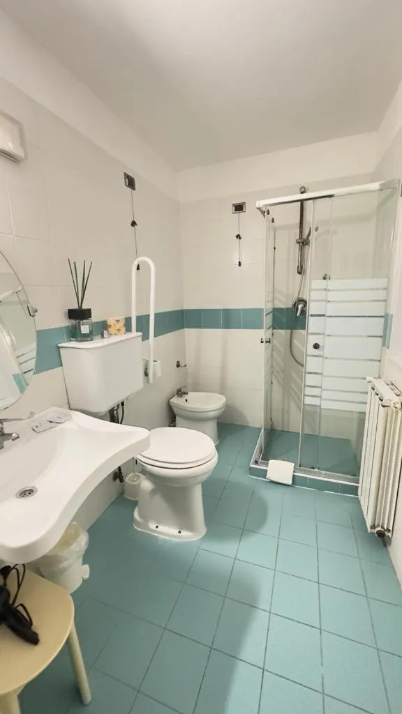 Toilet in PICCOLO HOTEL Nel Centro Storico di Firenze