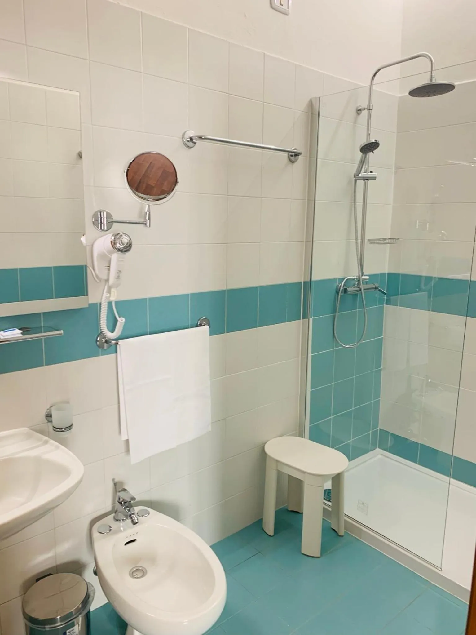 Bathroom in PICCOLO HOTEL Nel Centro Storico di Firenze