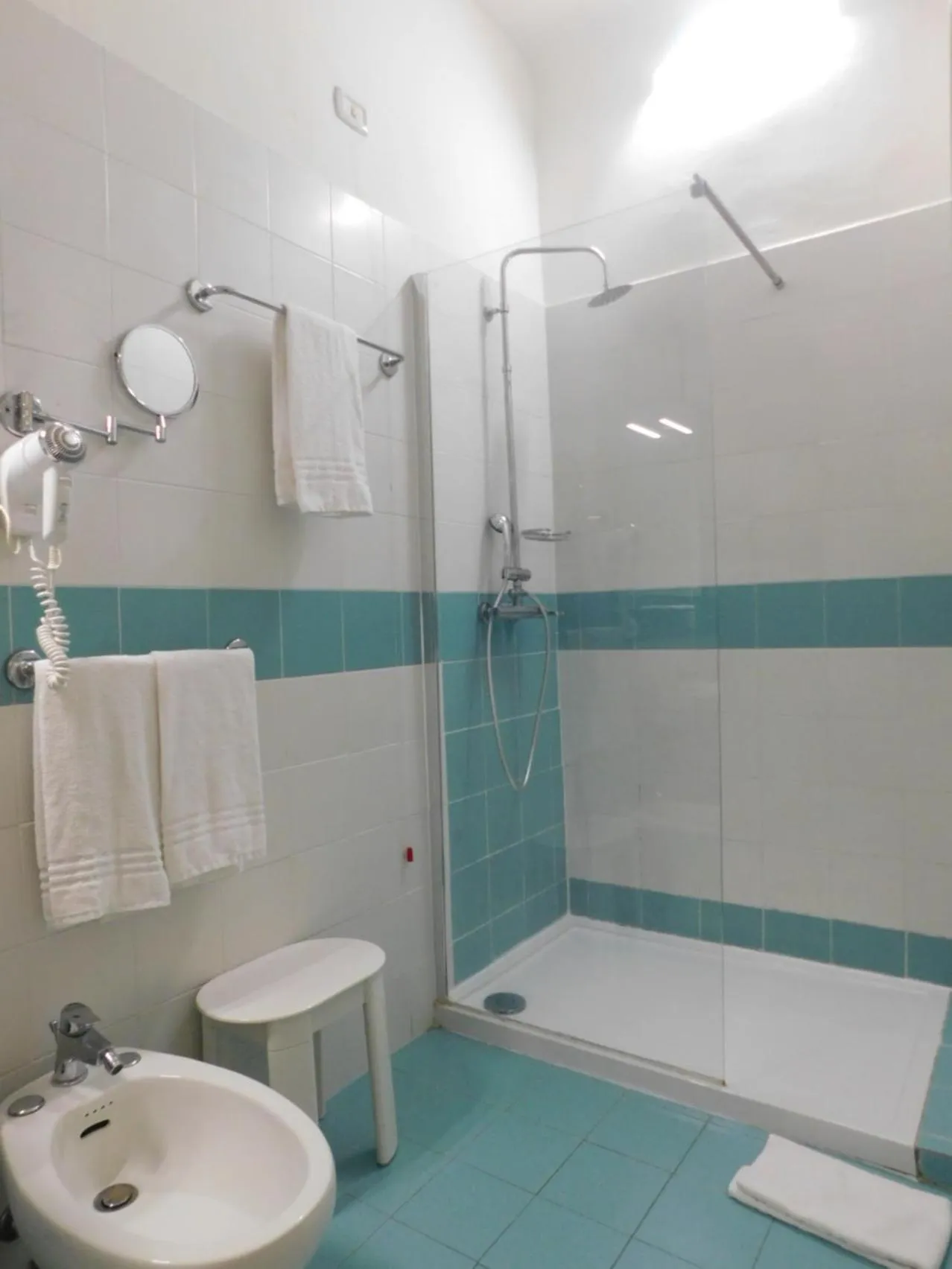 Bathroom in PICCOLO HOTEL Nel Centro Storico di Firenze