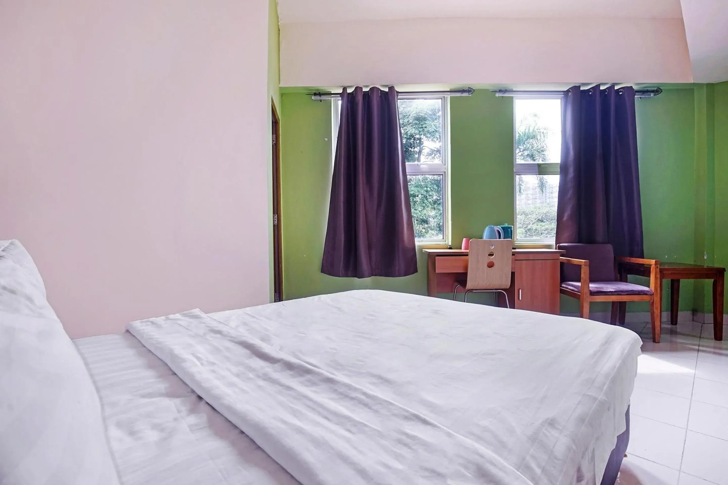 Bedroom, Bed in Hotel O Night Queen salak Tinggi Bedroom, Bed in Hotel O Night Queen salak Tinggi