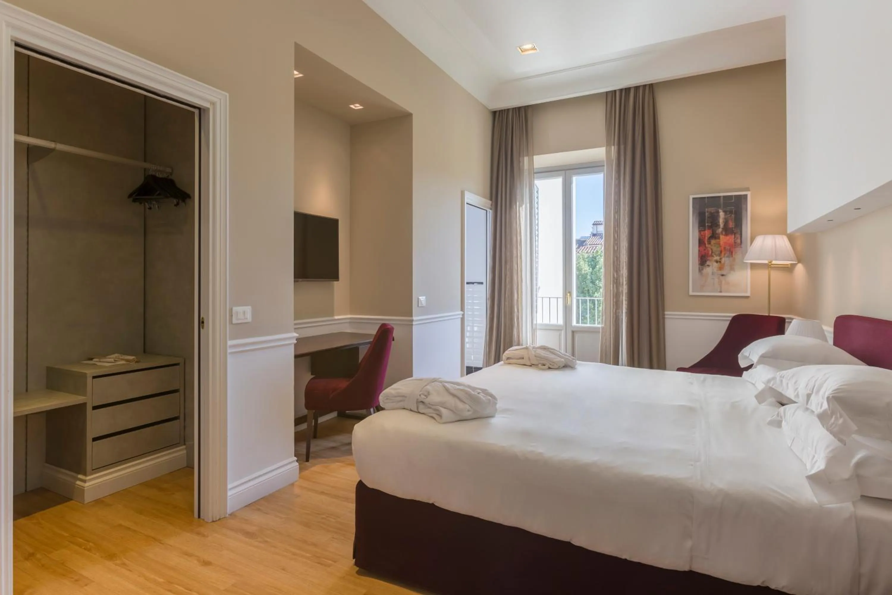 Photo of the whole room, Bed in Palazzo Castri 1874 Spa & Garden