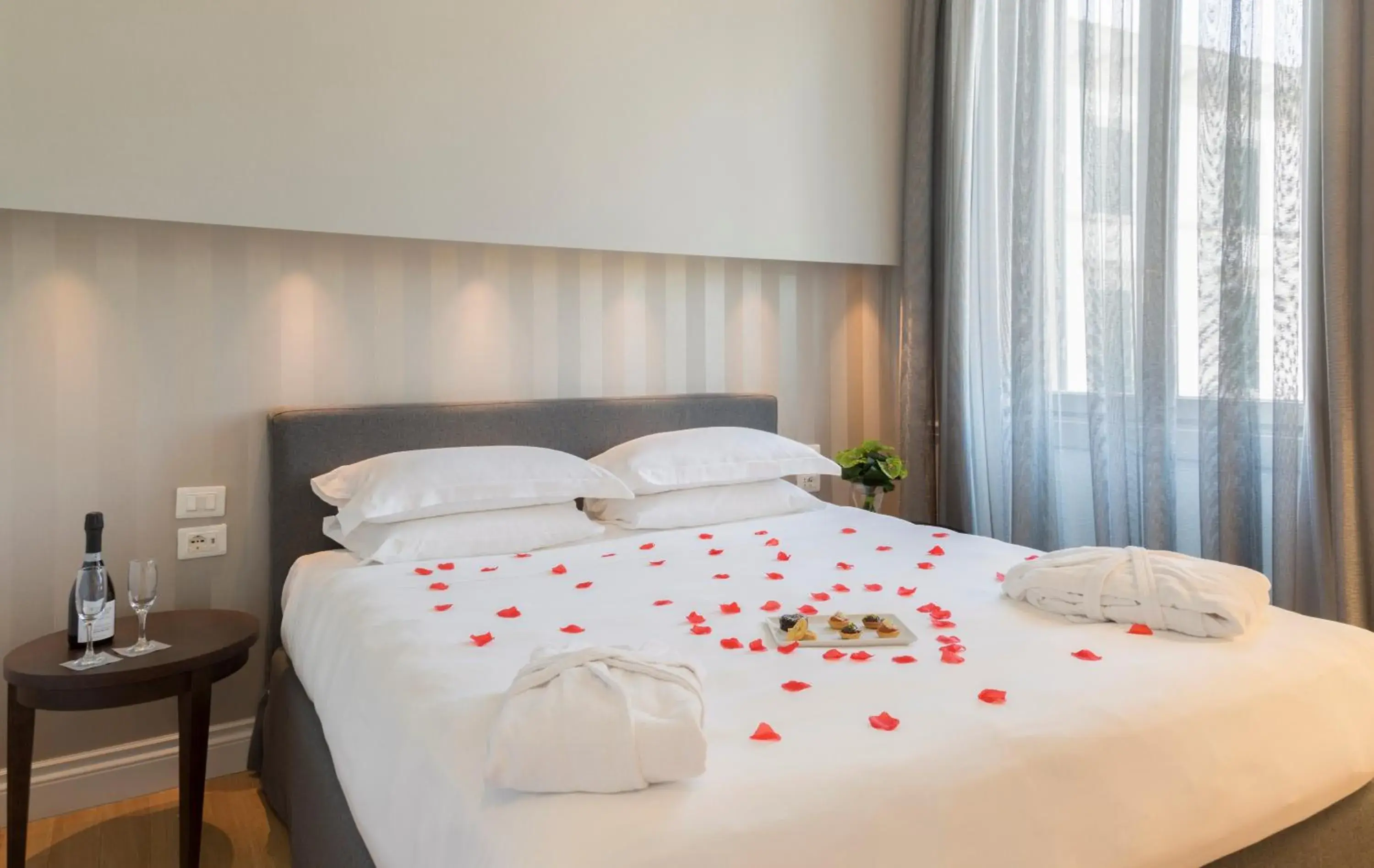 Junior Suite with Spa Access in Palazzo Castri 1874 Spa & Garden Junior Suite with Spa Access in Palazzo Castri 1874 Spa & Garden