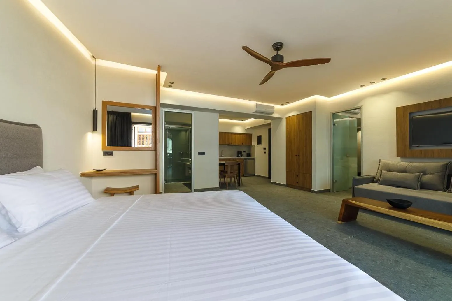 Photo of the whole room, Bed in Utopia Luxury Suites