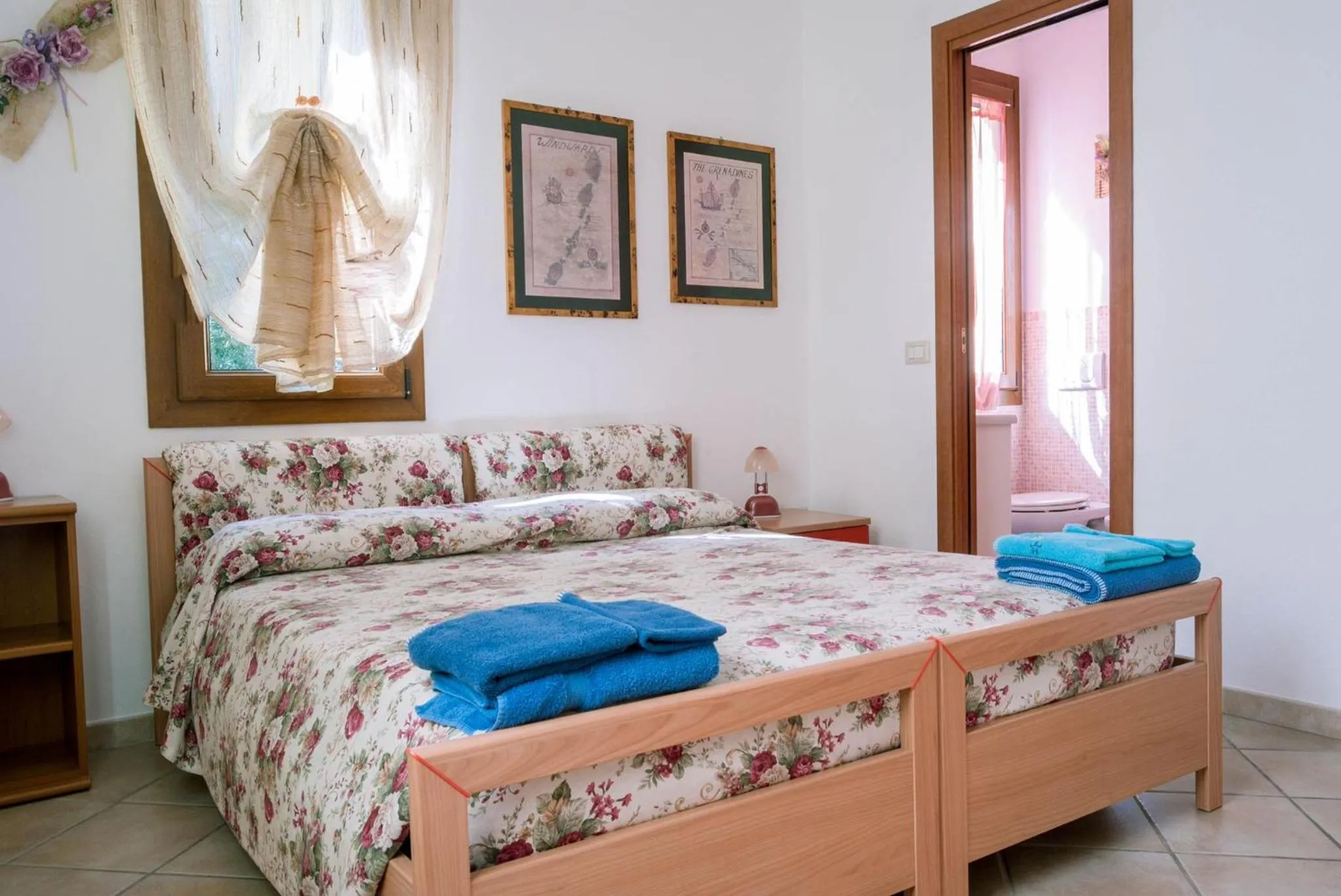 Photo of the whole room, Bed in AFFITTACAMERE L'ARCOBALENO