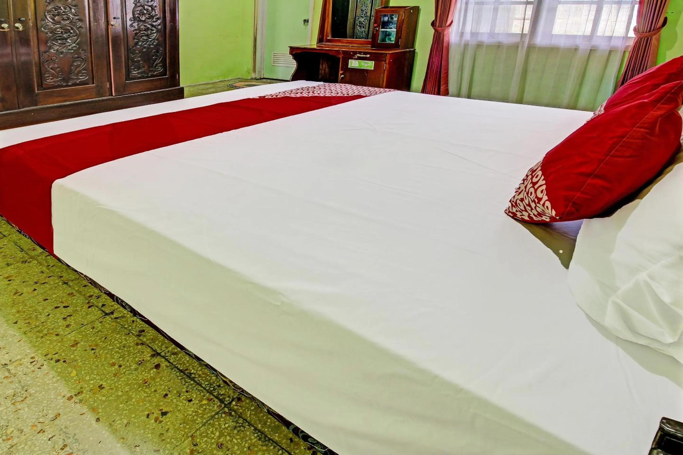 Bedroom, Bed in Hotel O Desa Wisata Pandean