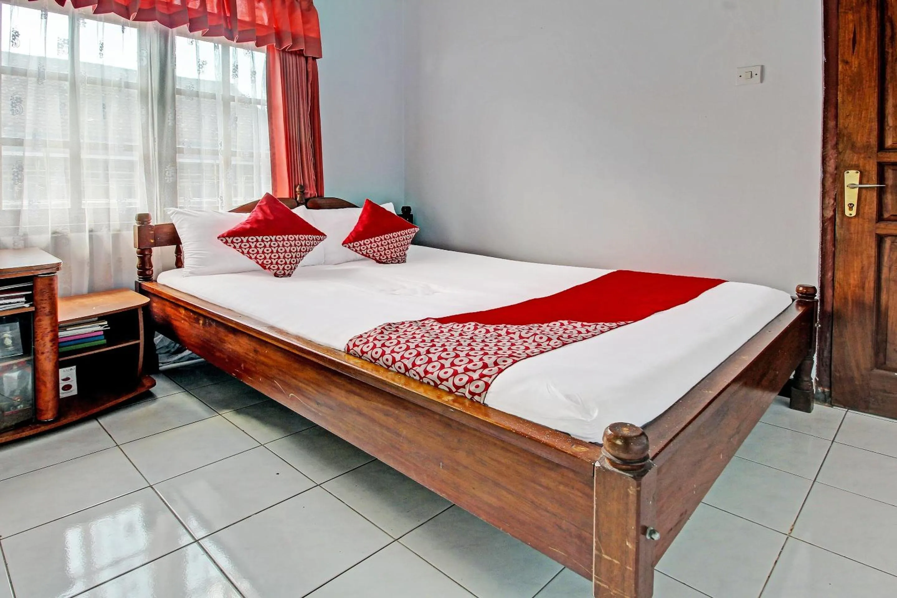 Bedroom, Bed in Hotel O Desa Wisata Pandean