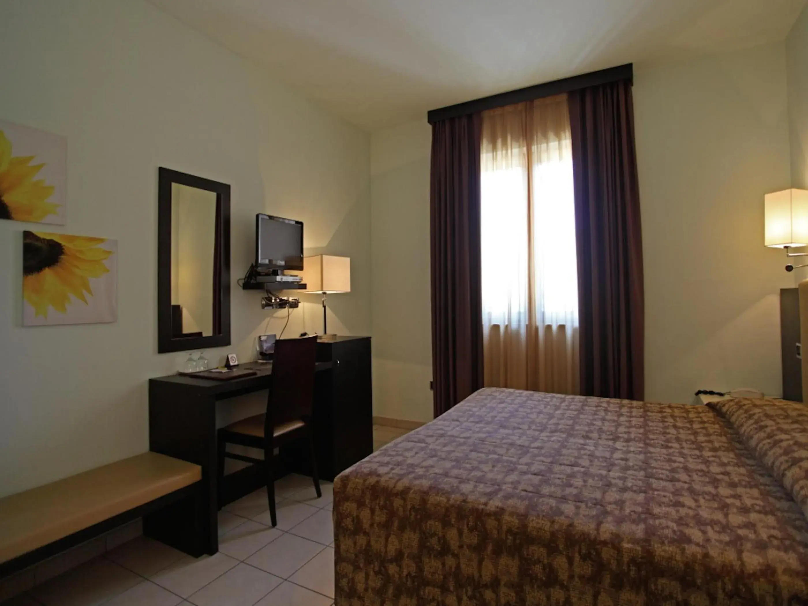 Junior Suite in Euro Hotel Junior Suite in Euro Hotel