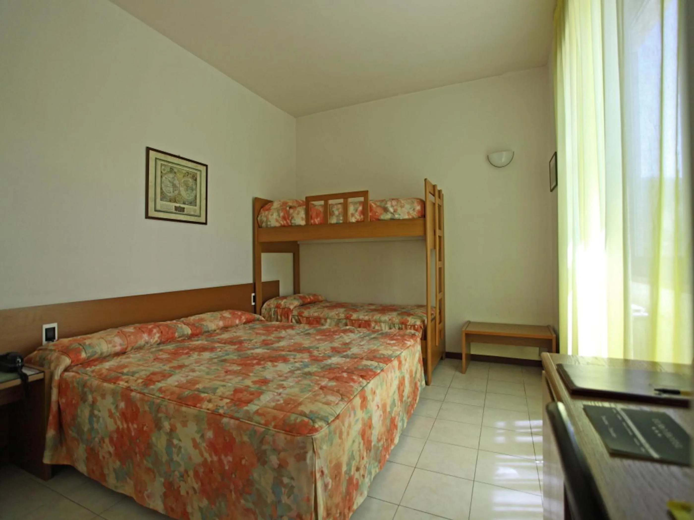 Bedroom, Bed in Euro Hotel