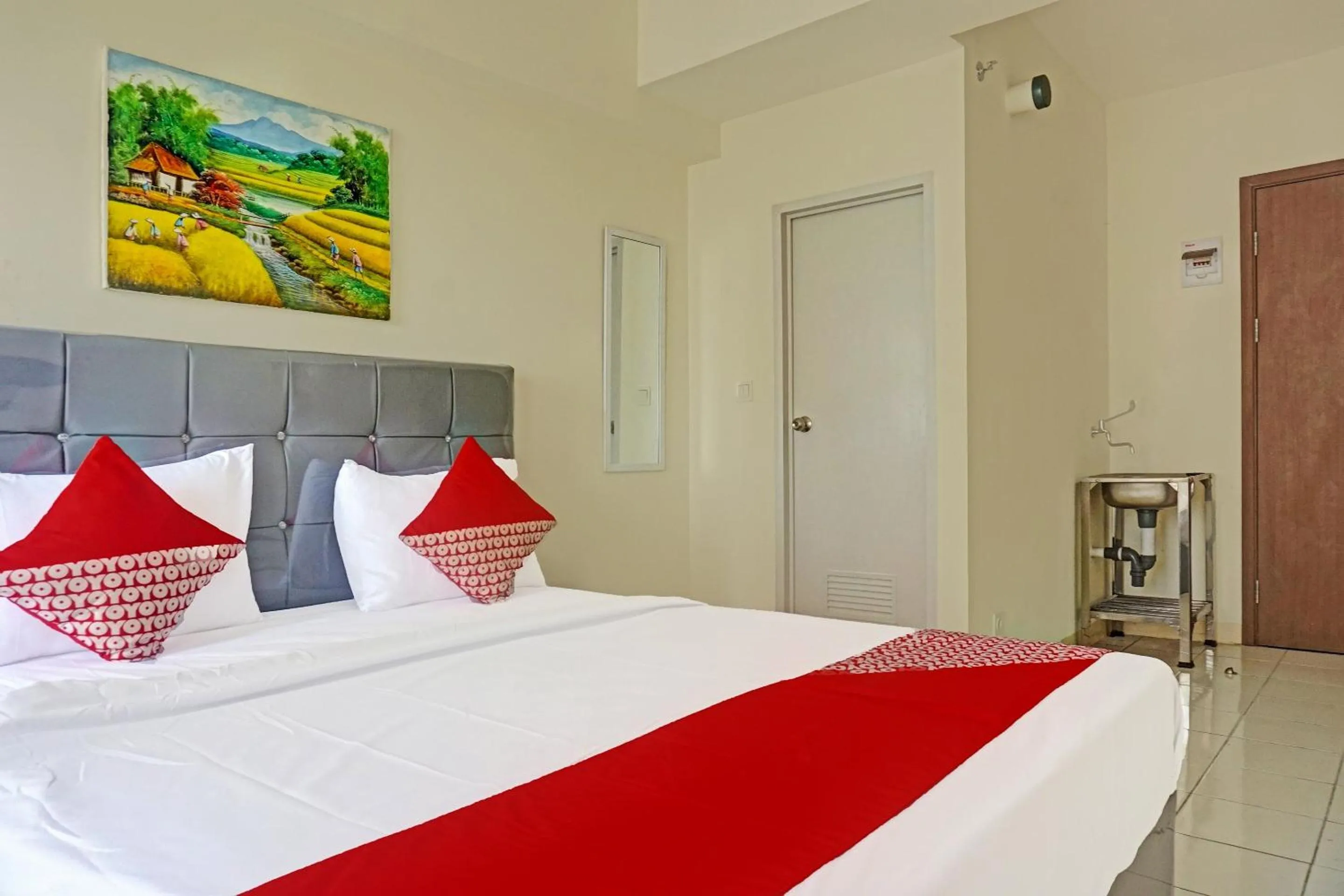 Bedroom, Bed in OYO 91217 Skyland @ Pgv Near Gunung Putri