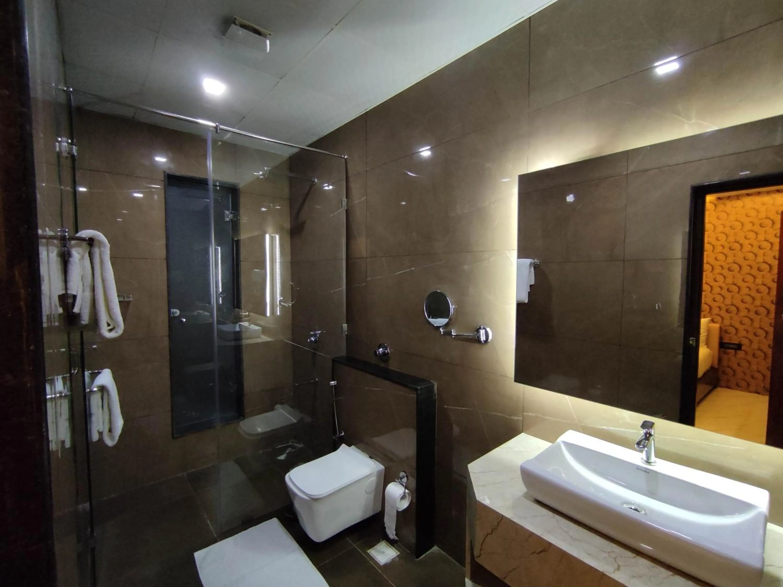 Bathroom in SILVER CLOUD