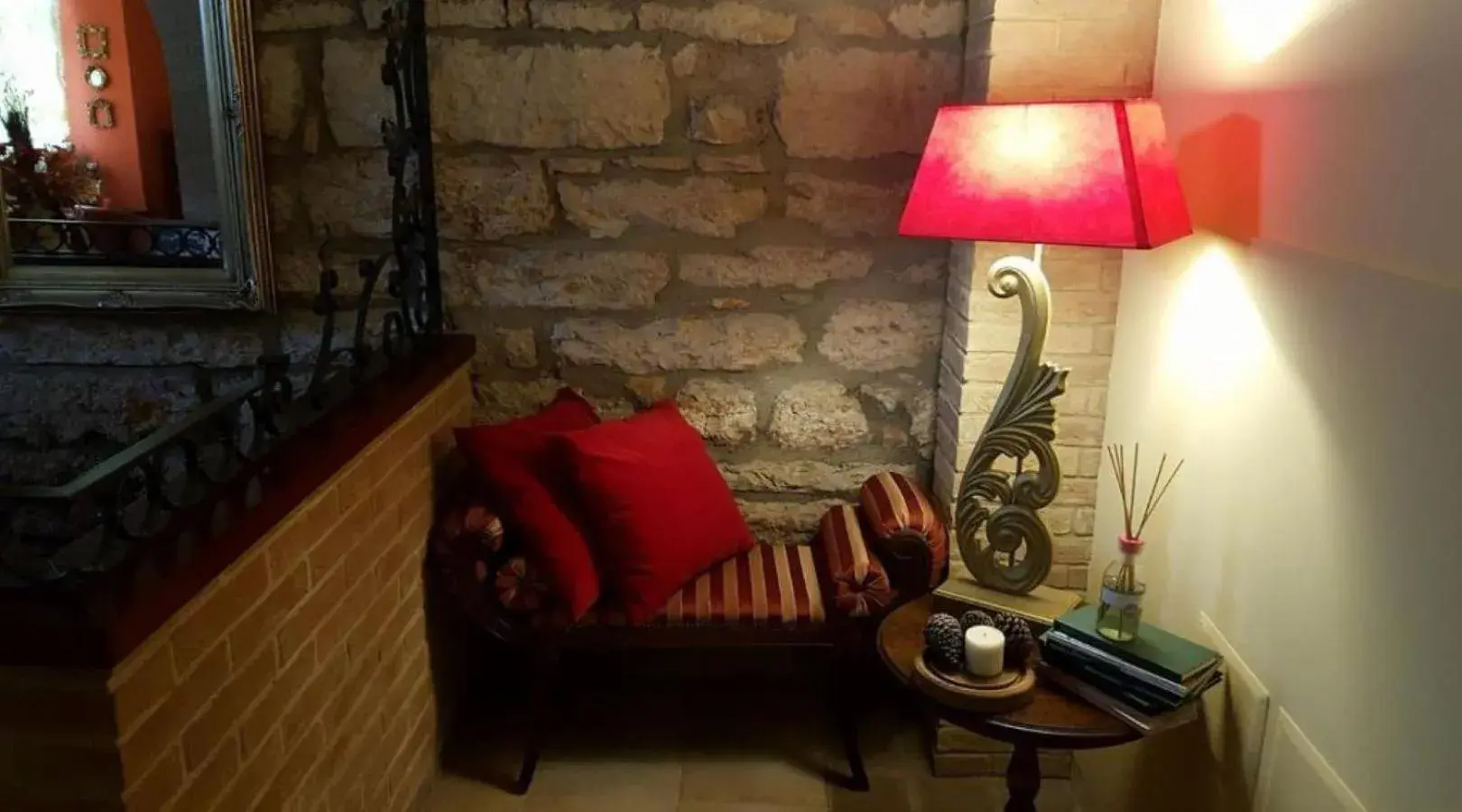 Triple Room in Hotel Borgo Antico Triple Room in Hotel Borgo Antico