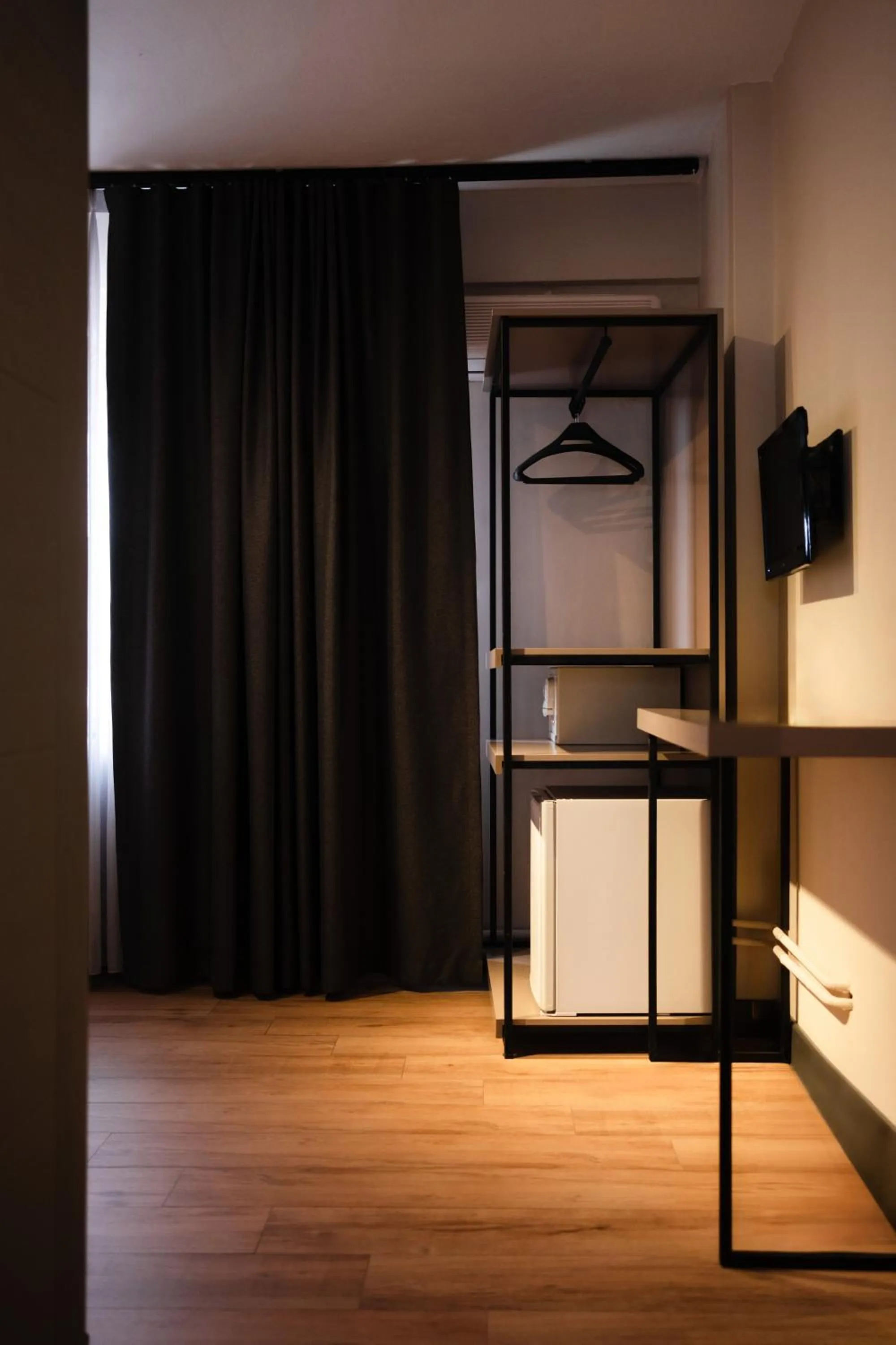 wardrobe in Polek Hotel