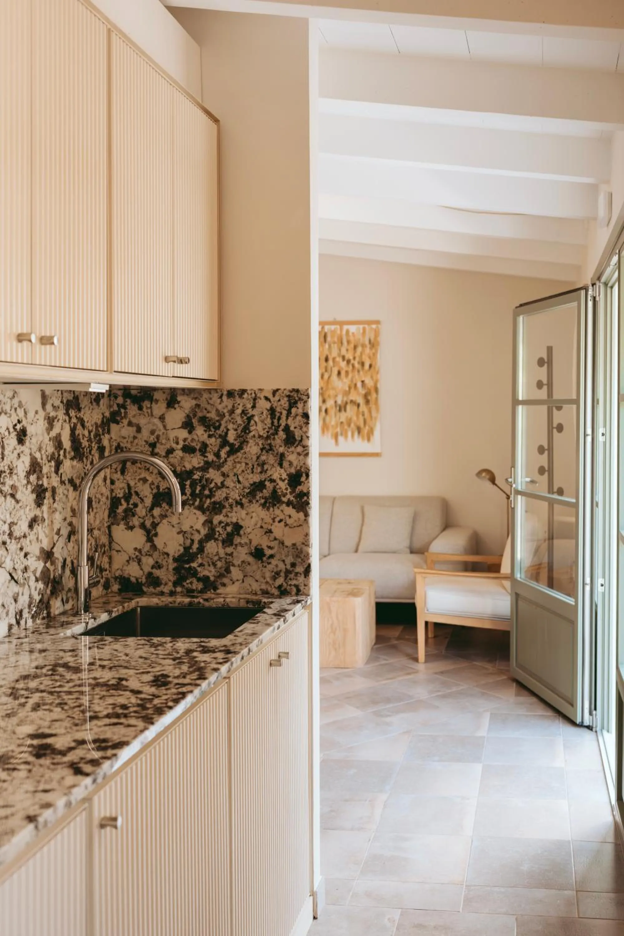 Kitchen or kitchenette, Bed in Rondaia, a Winery & Fincahotel-Agroturismo in Tramuntana