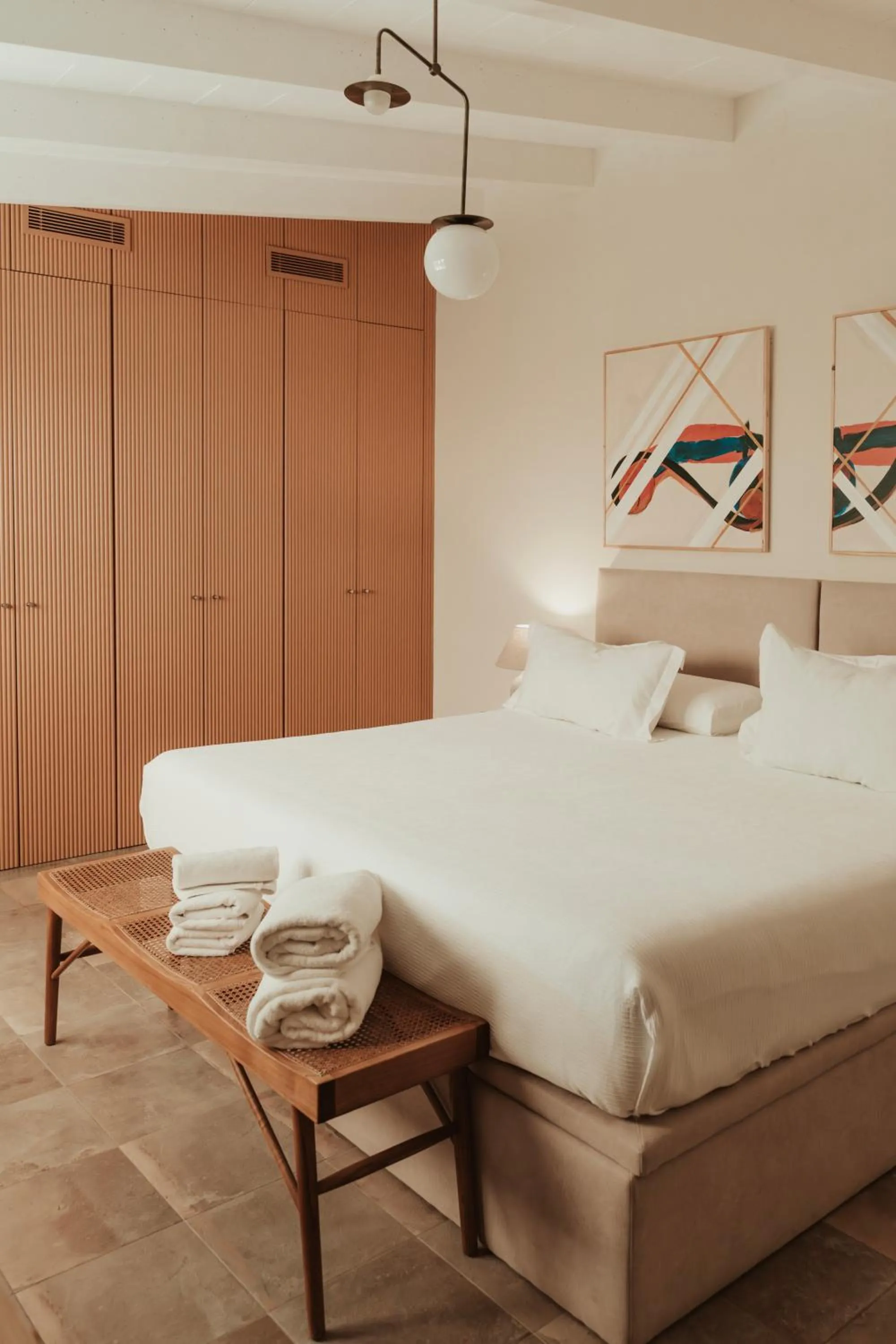 Bed in Rondaia, a Winery & Fincahotel-Agroturismo in Tramuntana