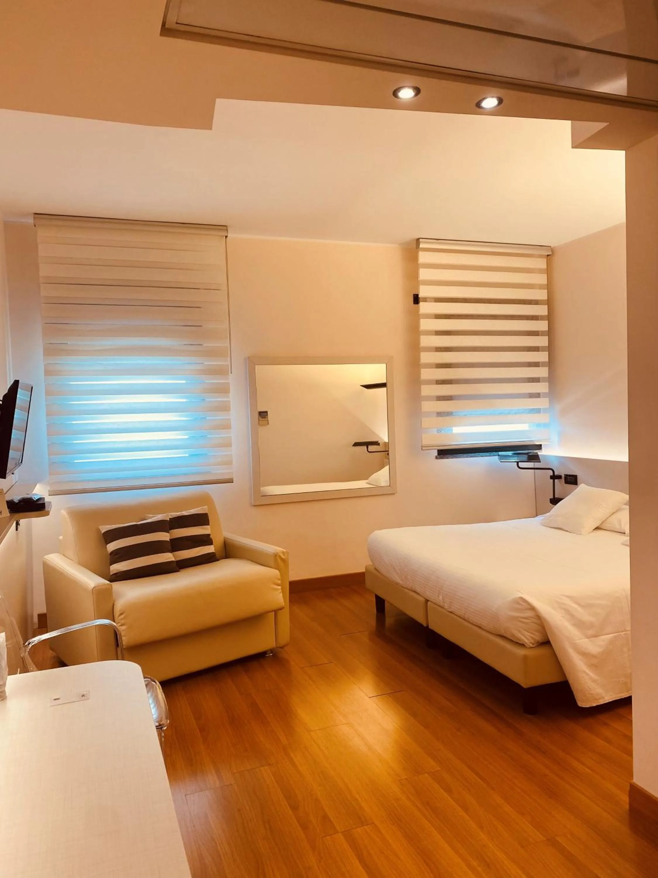 Bed in Best Western Hotel Solaf