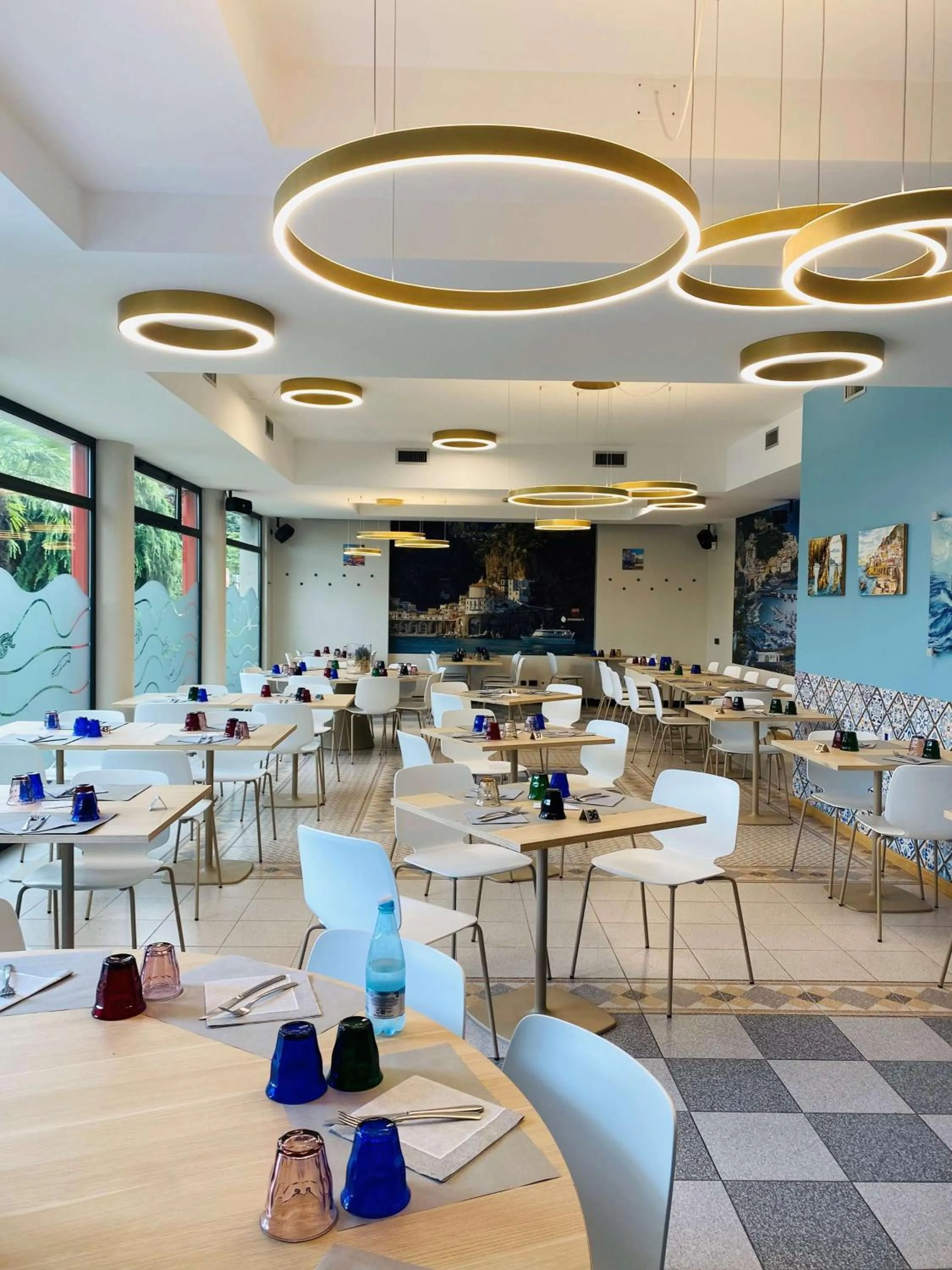 Restaurant/places to eat in Best Western Hotel Solaf