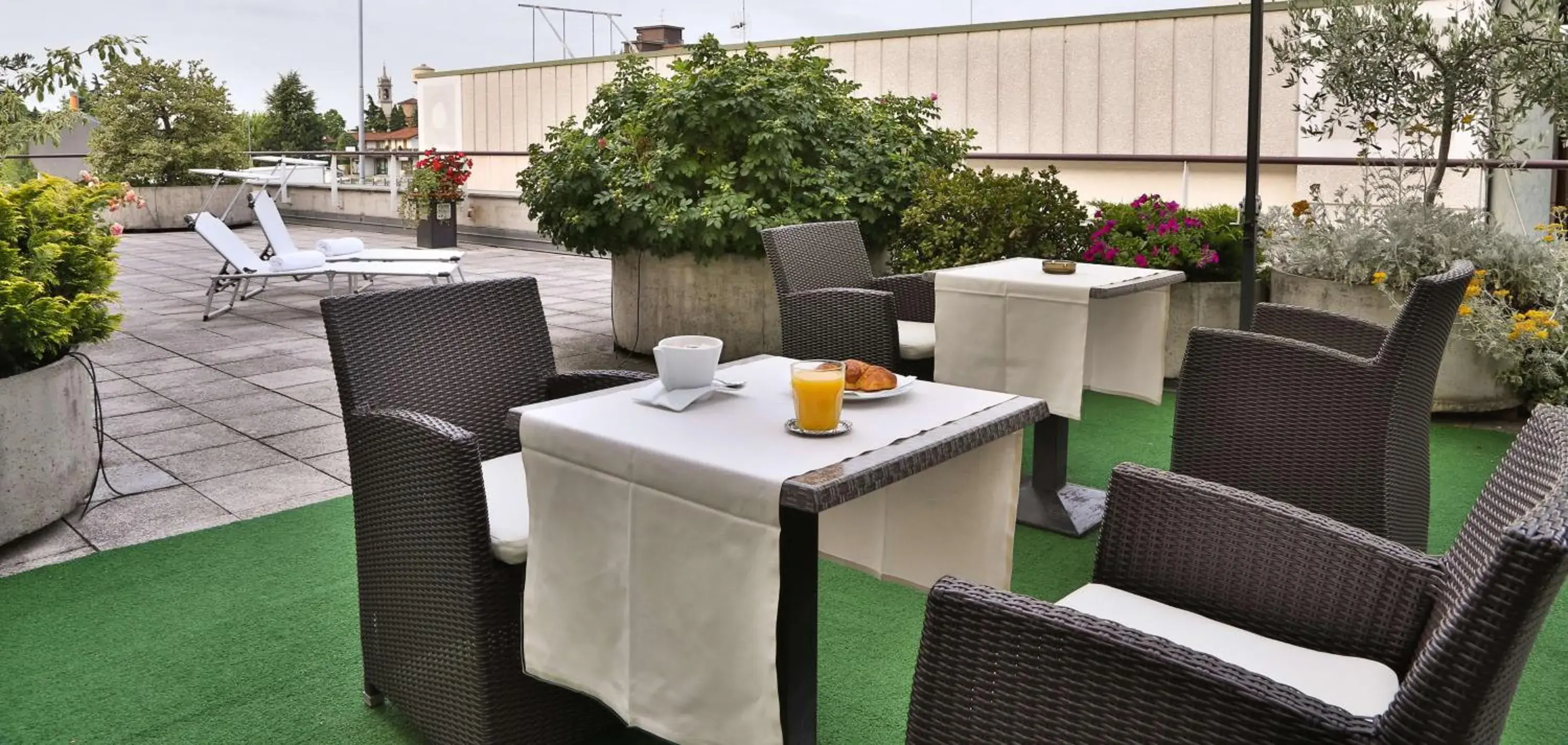 Lounge or bar in Best Western Hotel Solaf Lounge or bar in Best Western Hotel Solaf