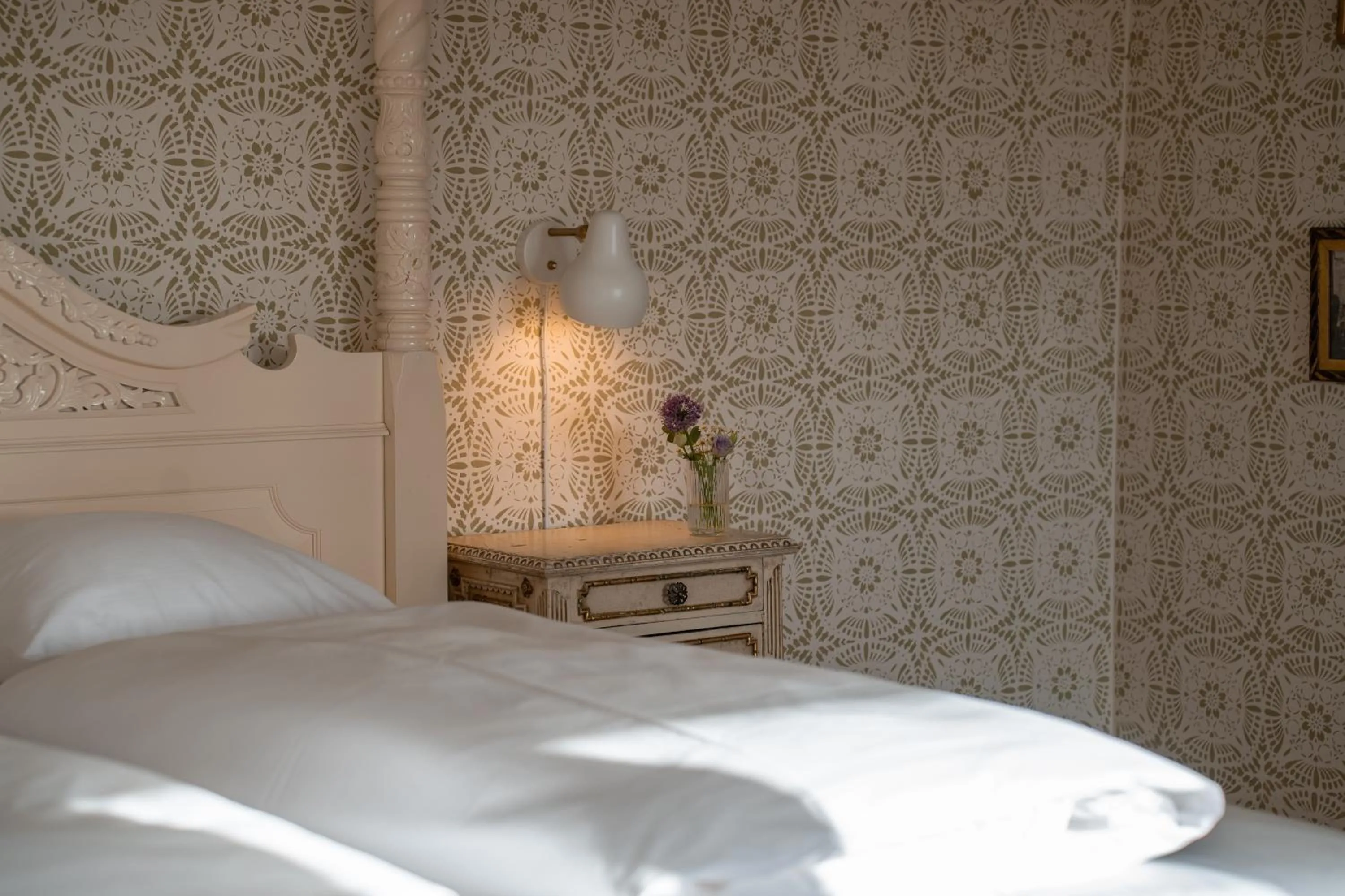 Bed in Broløkke Herregård