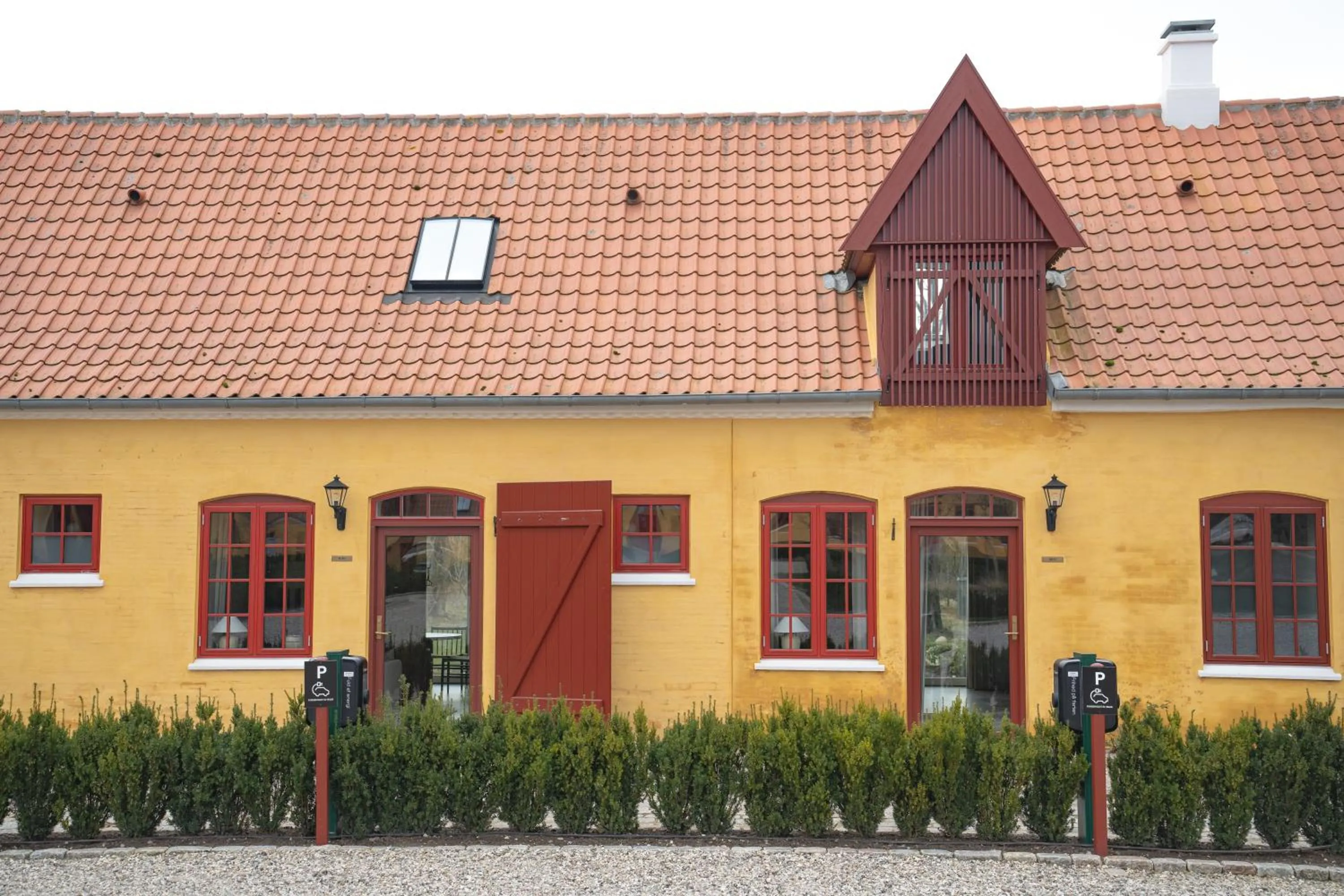 Property building in Broløkke Herregård