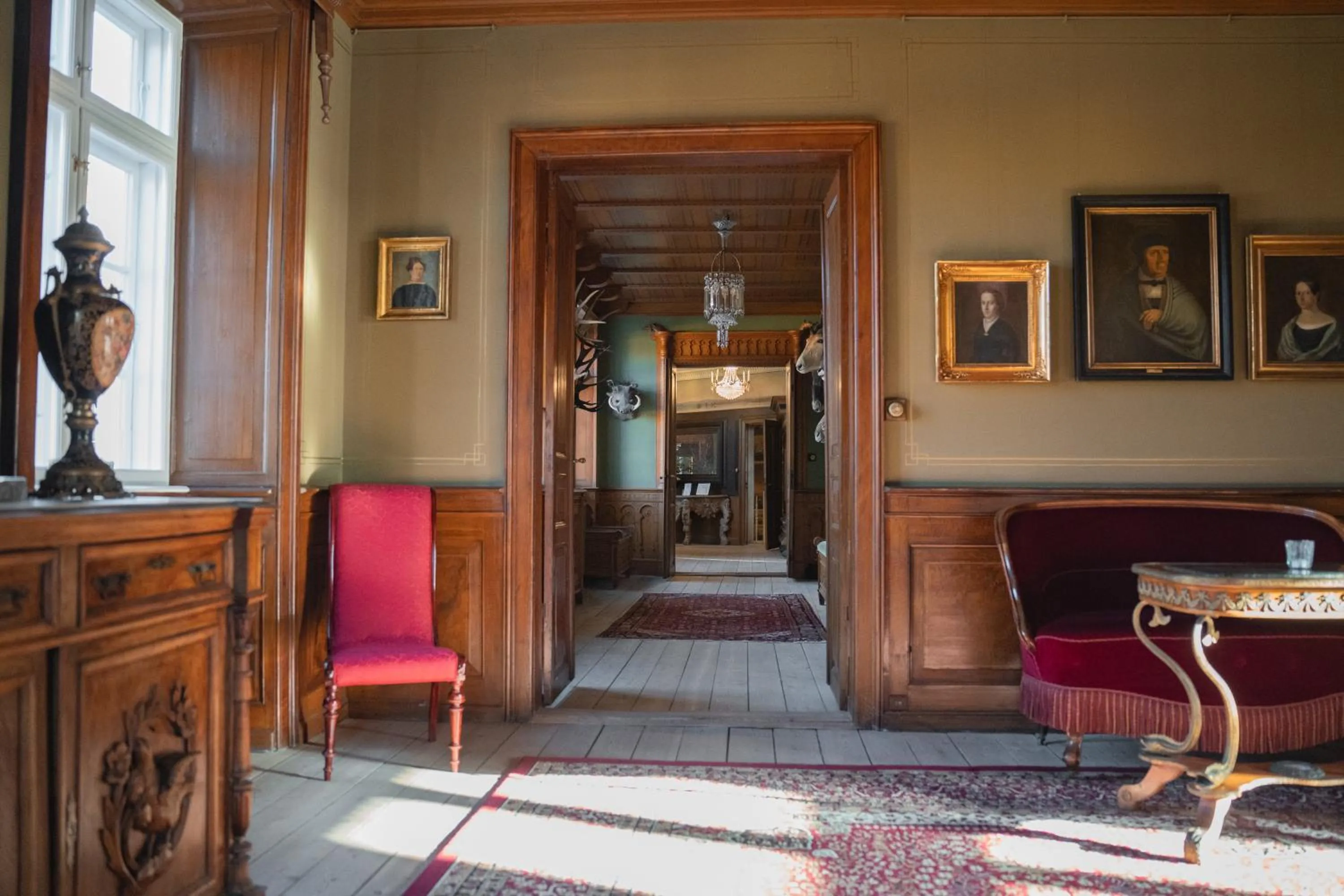 Living room in Broløkke Herregård