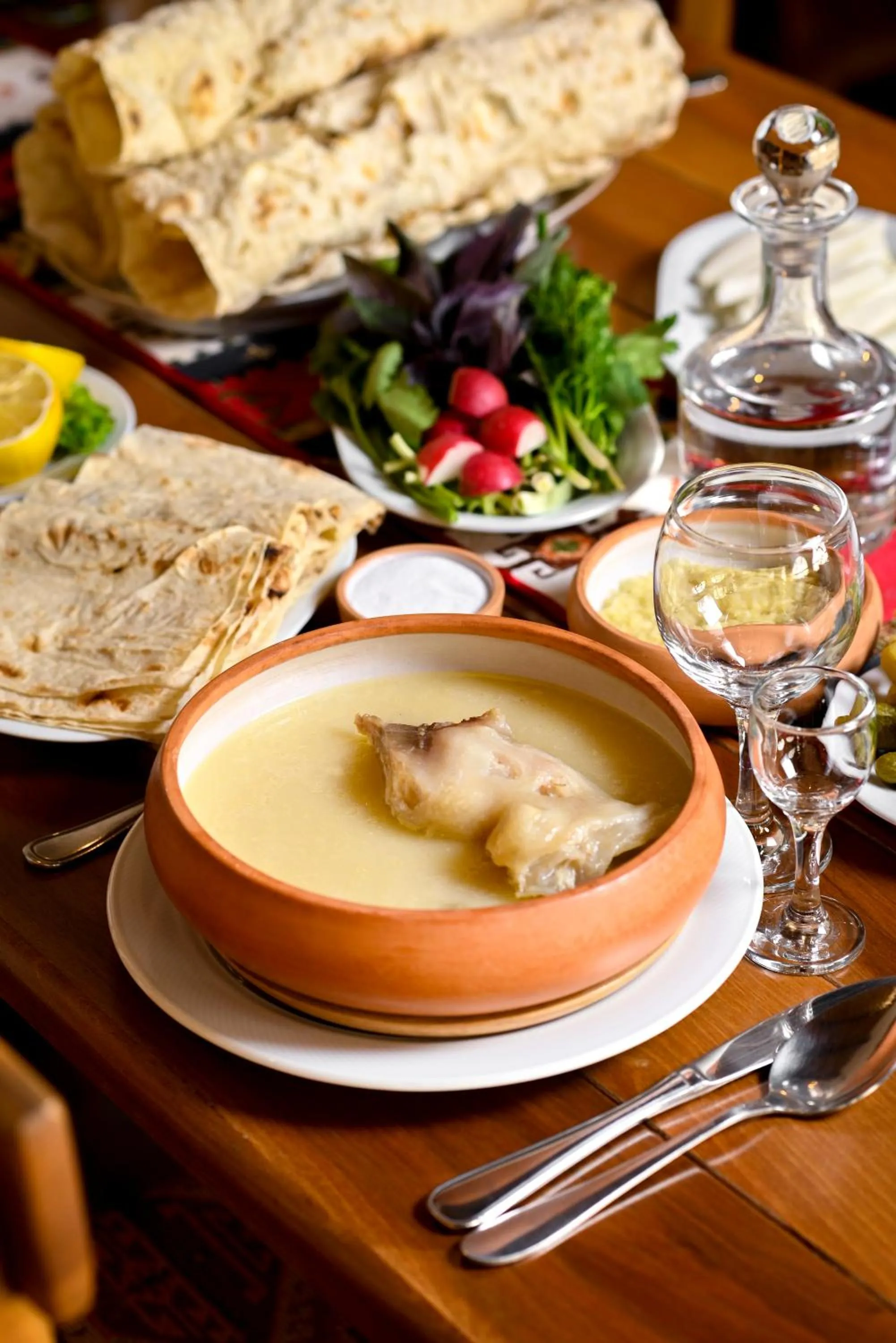 Restaurant/places to eat in Latar Hotel Yerevan